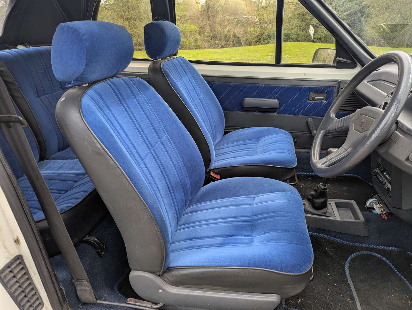 <p>1989 PEUGEOT 205 CABRIOLET JUNIOR</p>