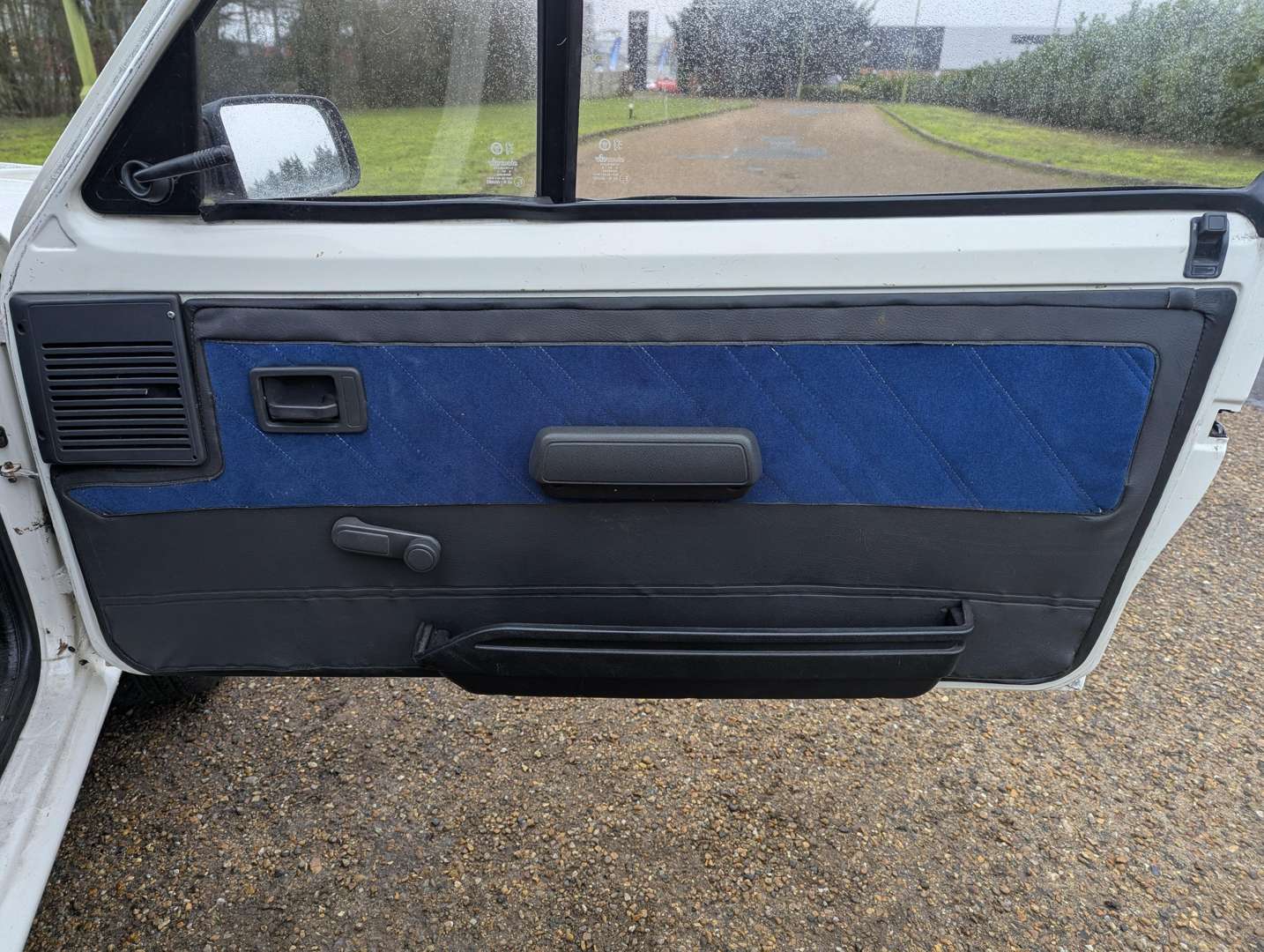 <p>1989 PEUGEOT 205 CABRIOLET JUNIOR</p>