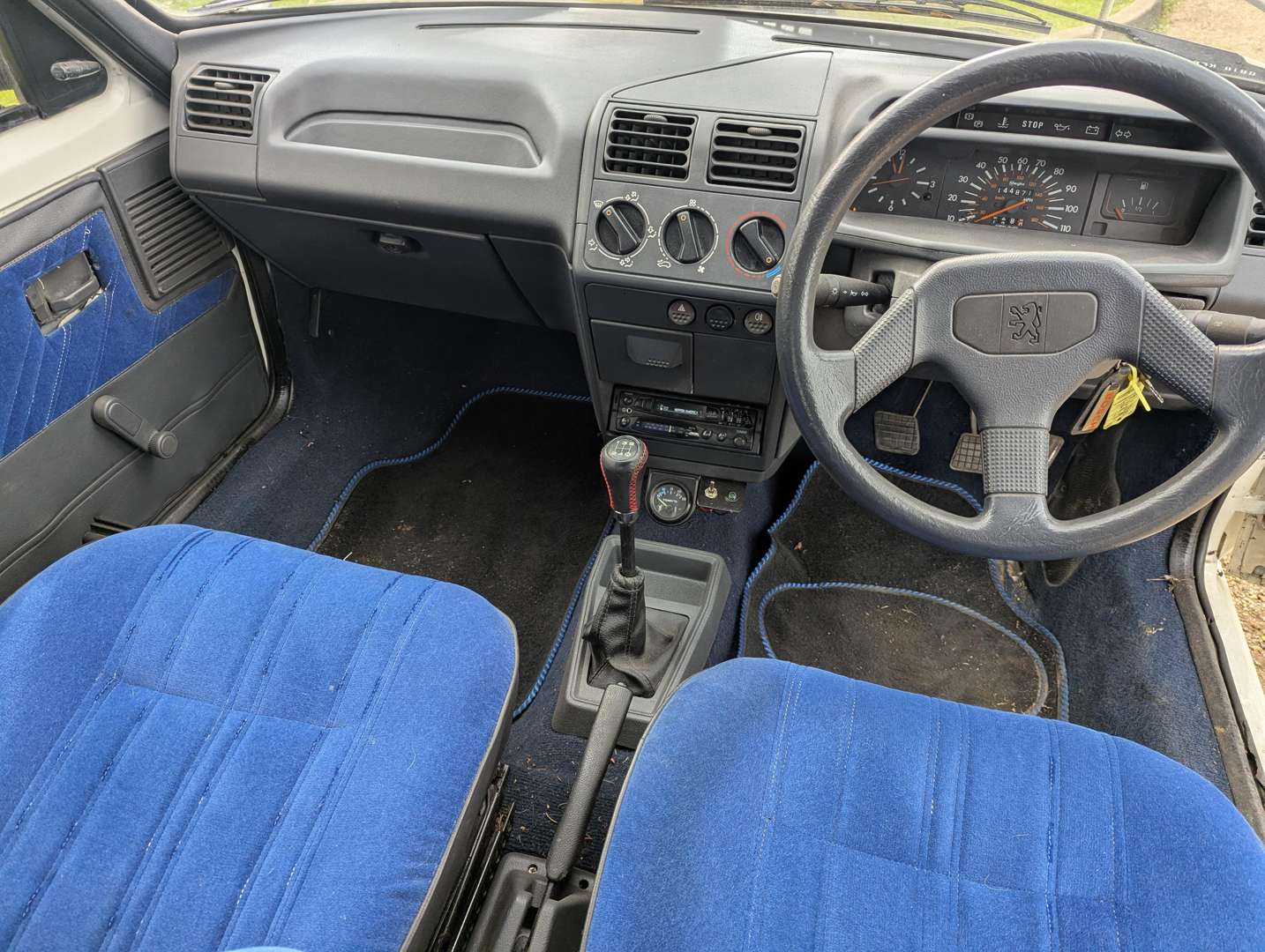 <p>1989 PEUGEOT 205 CABRIOLET JUNIOR</p>