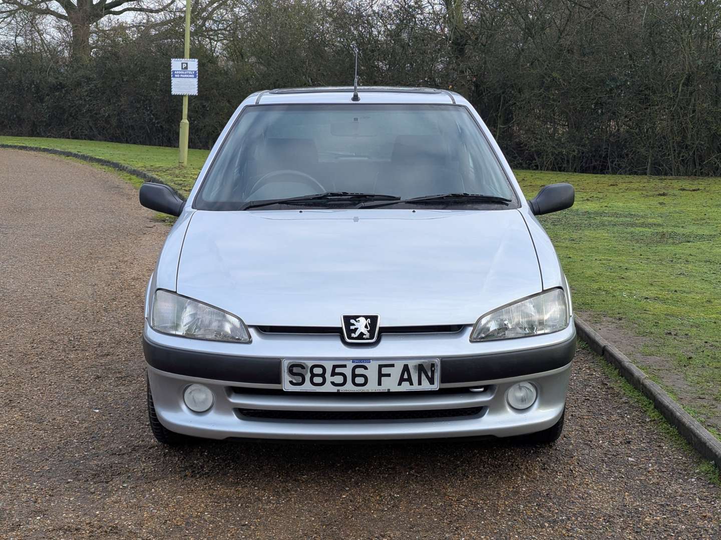 <p>1998 PEUGEOT 106 XR QUICKSILVER</p>