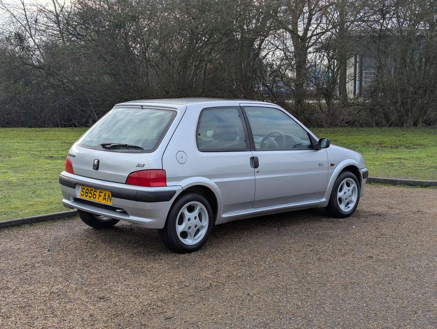 <p>1998 PEUGEOT 106 XR QUICKSILVER</p>