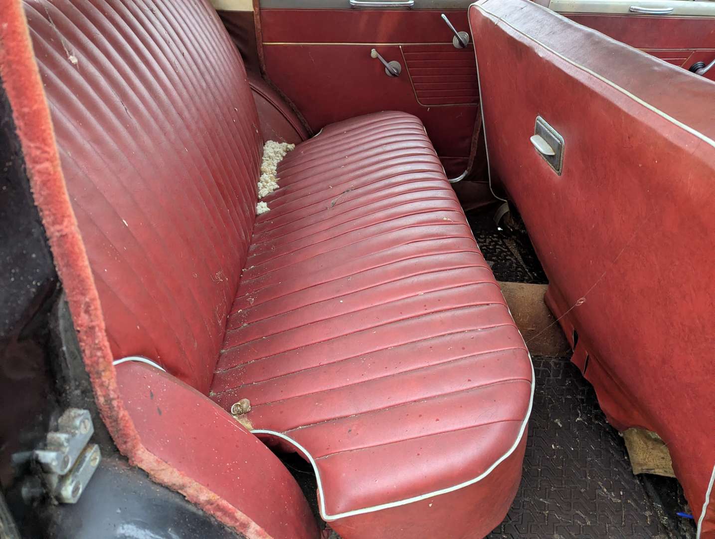 <p>1961 HILLMAN MINX</p>