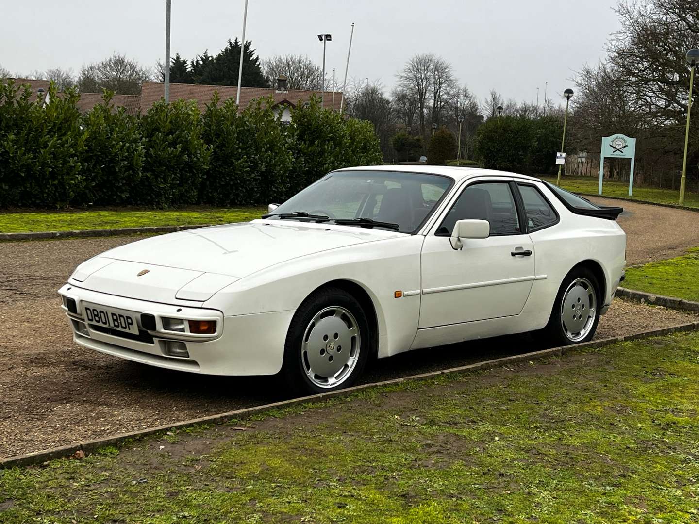 <p>1987 PORSCHE 944 S</p>