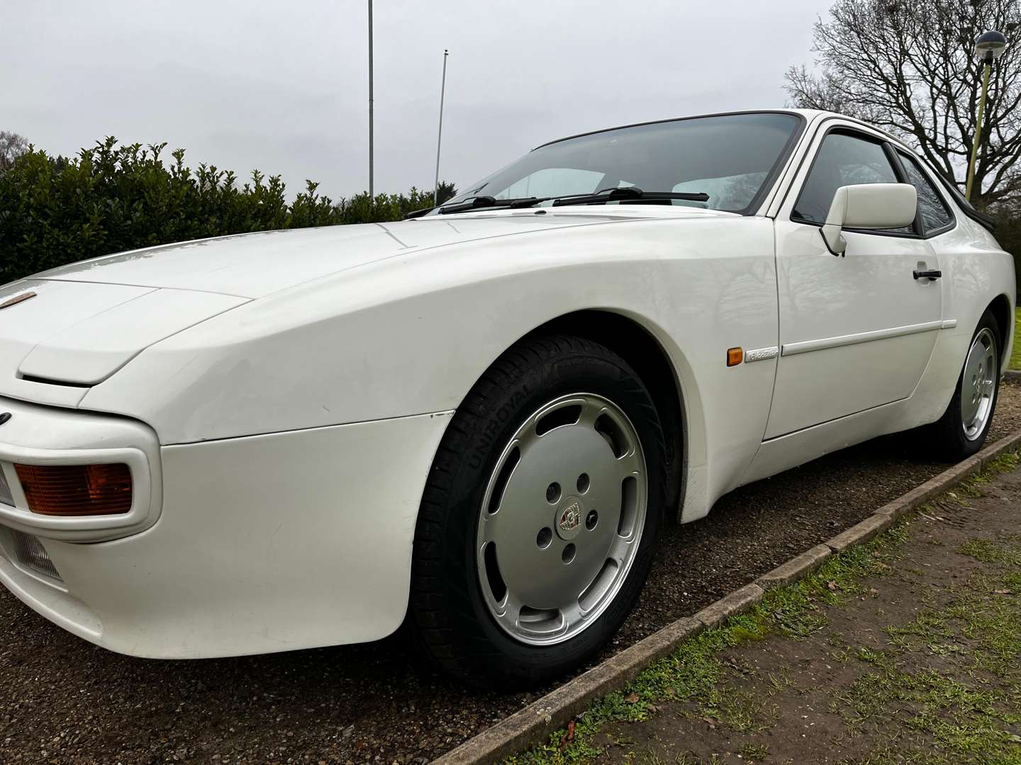 <p>1987 PORSCHE 944 S</p>