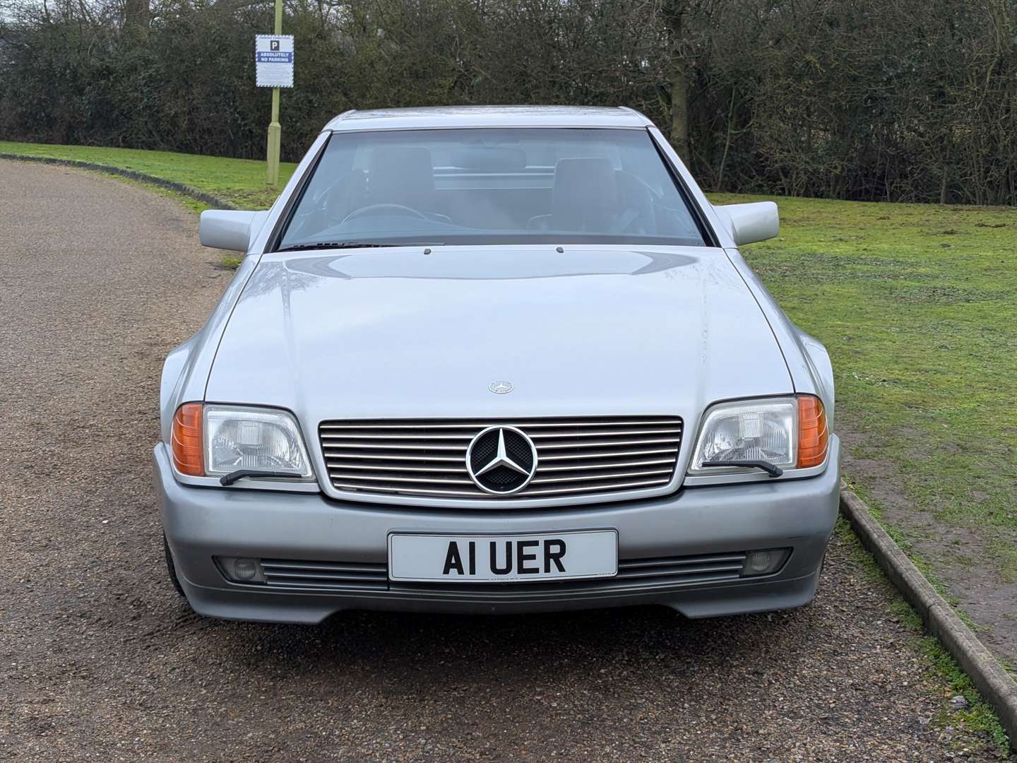 <p>1990 MERCEDES SL300-24 R129 AUTO</p>