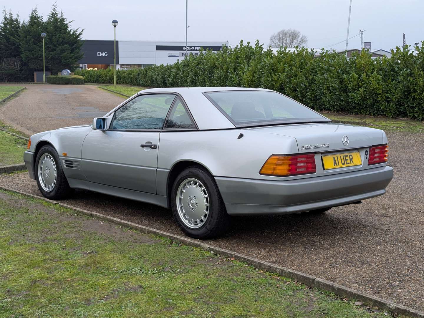 <p>1990 MERCEDES SL300-24 R129 AUTO</p>