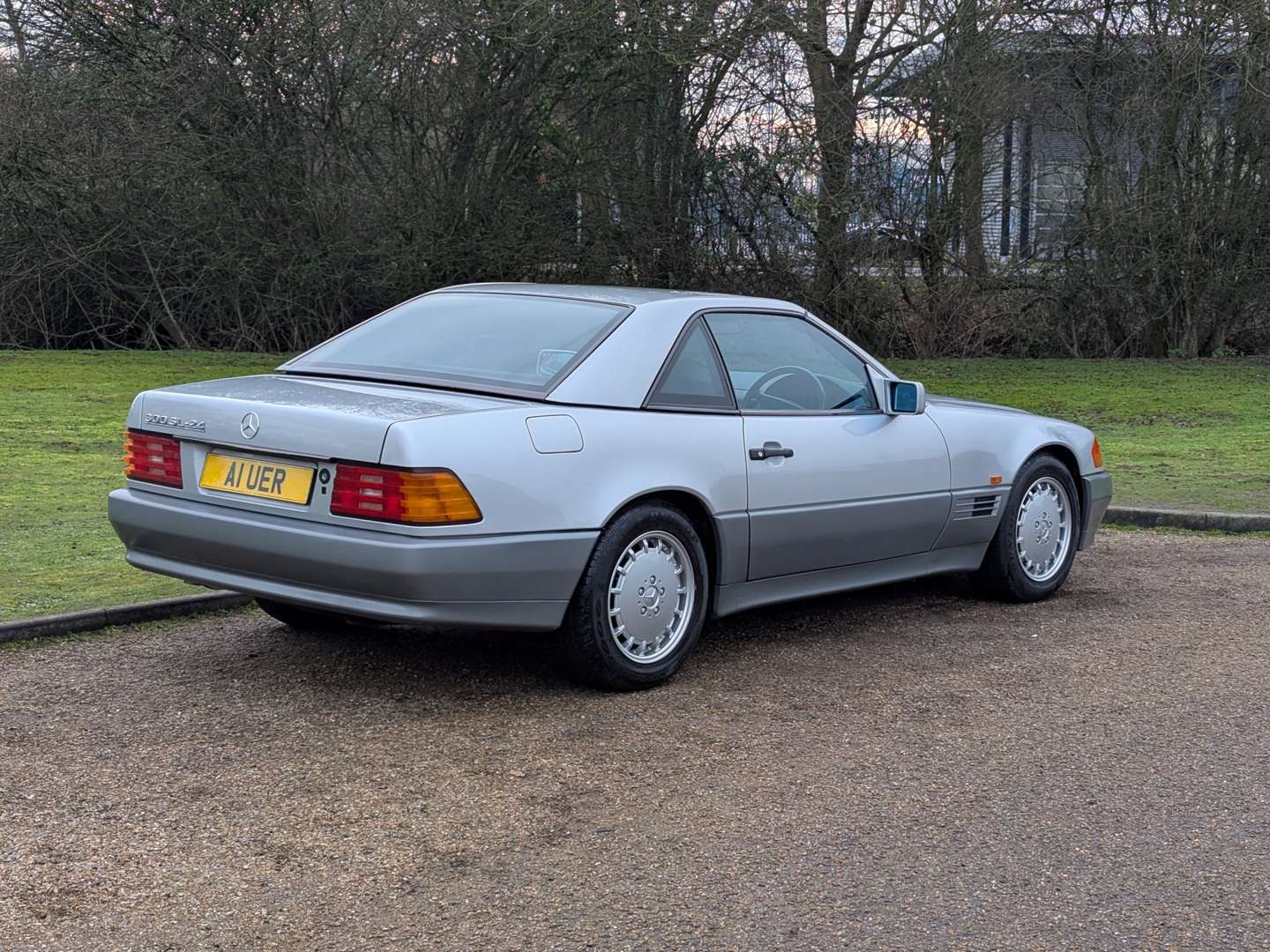 <p>1990 MERCEDES SL300-24 R129 AUTO</p>