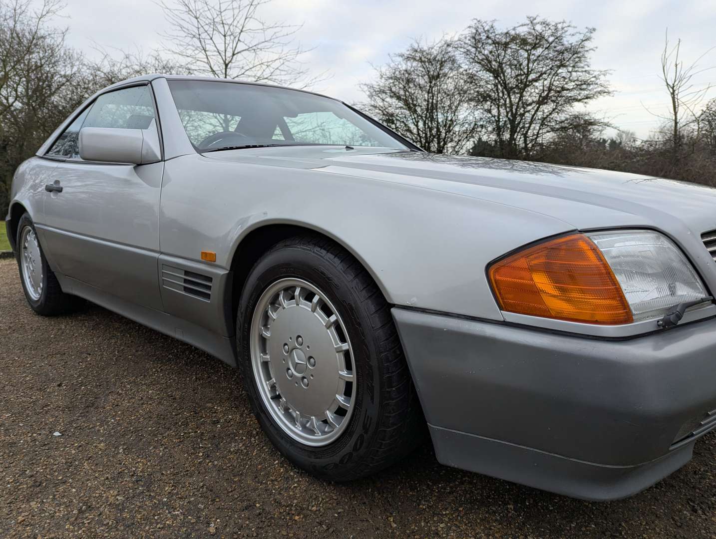 <p>1990 MERCEDES SL300-24 R129 AUTO</p>