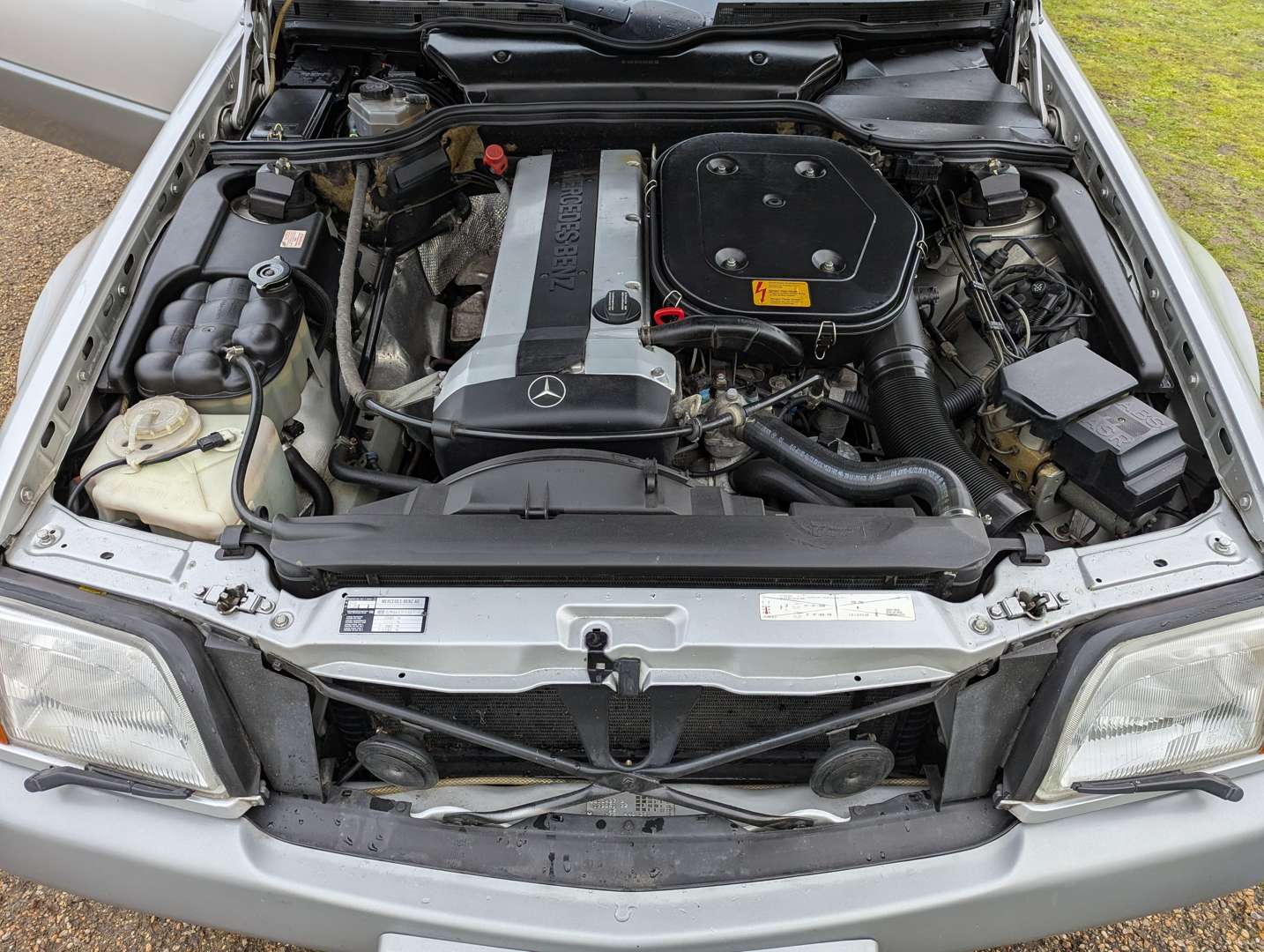 <p>1990 MERCEDES SL300-24 R129 AUTO</p>