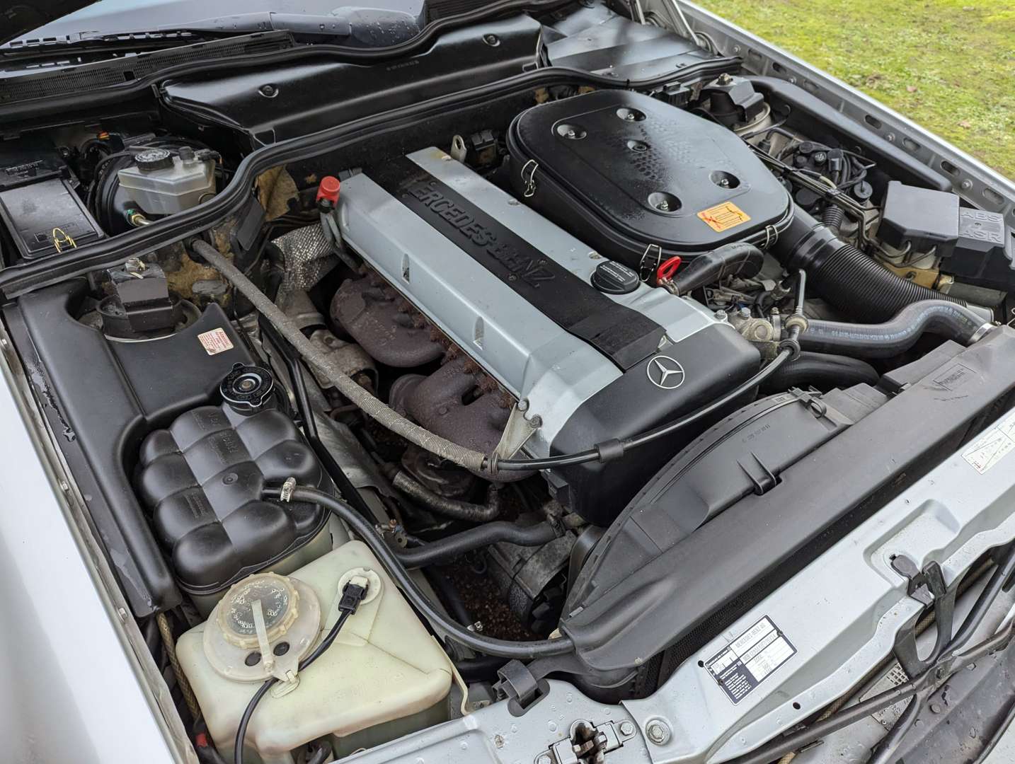 <p>1990 MERCEDES SL300-24 R129 AUTO</p>