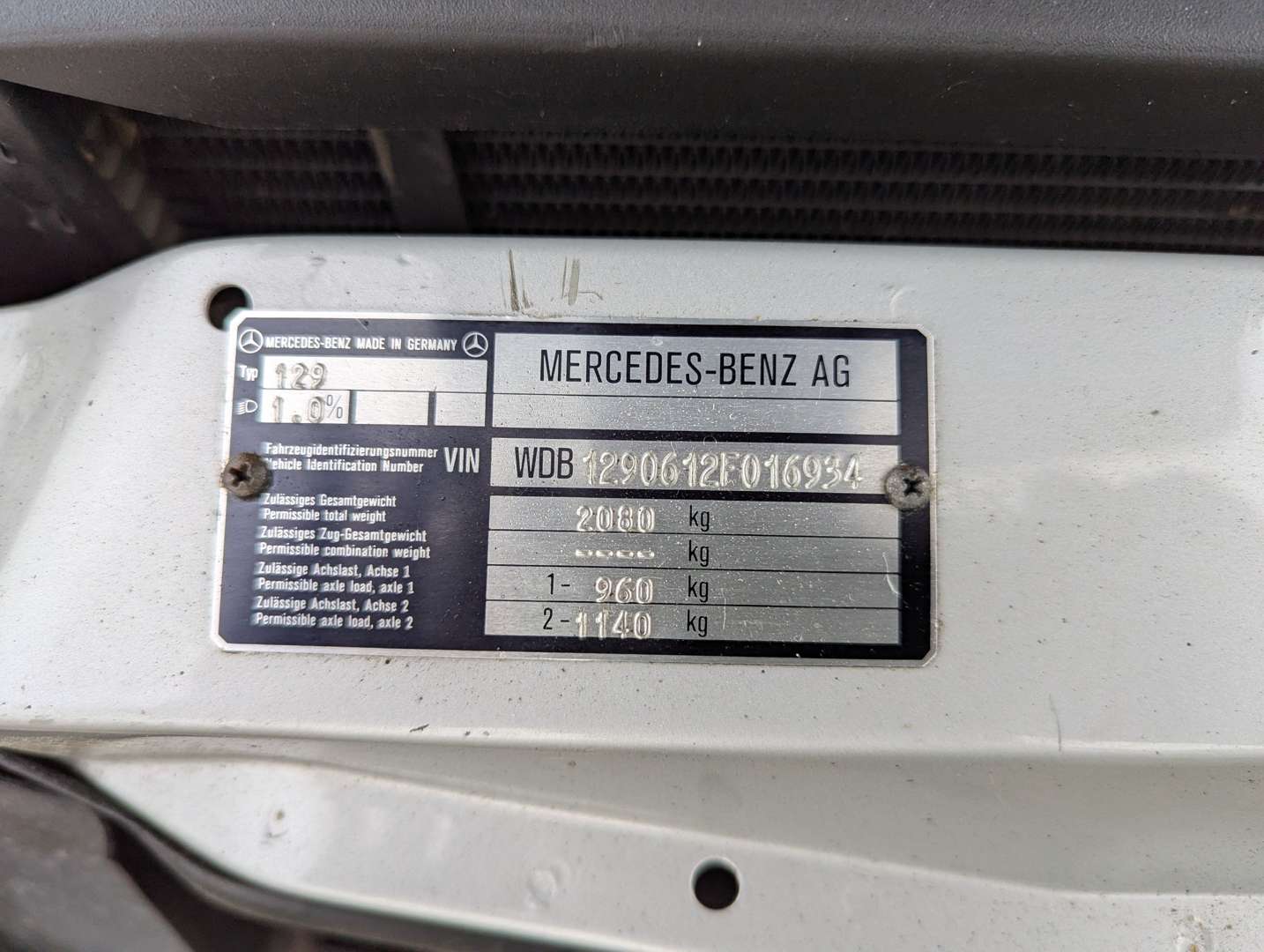 <p>1990 MERCEDES SL300-24 R129 AUTO</p>