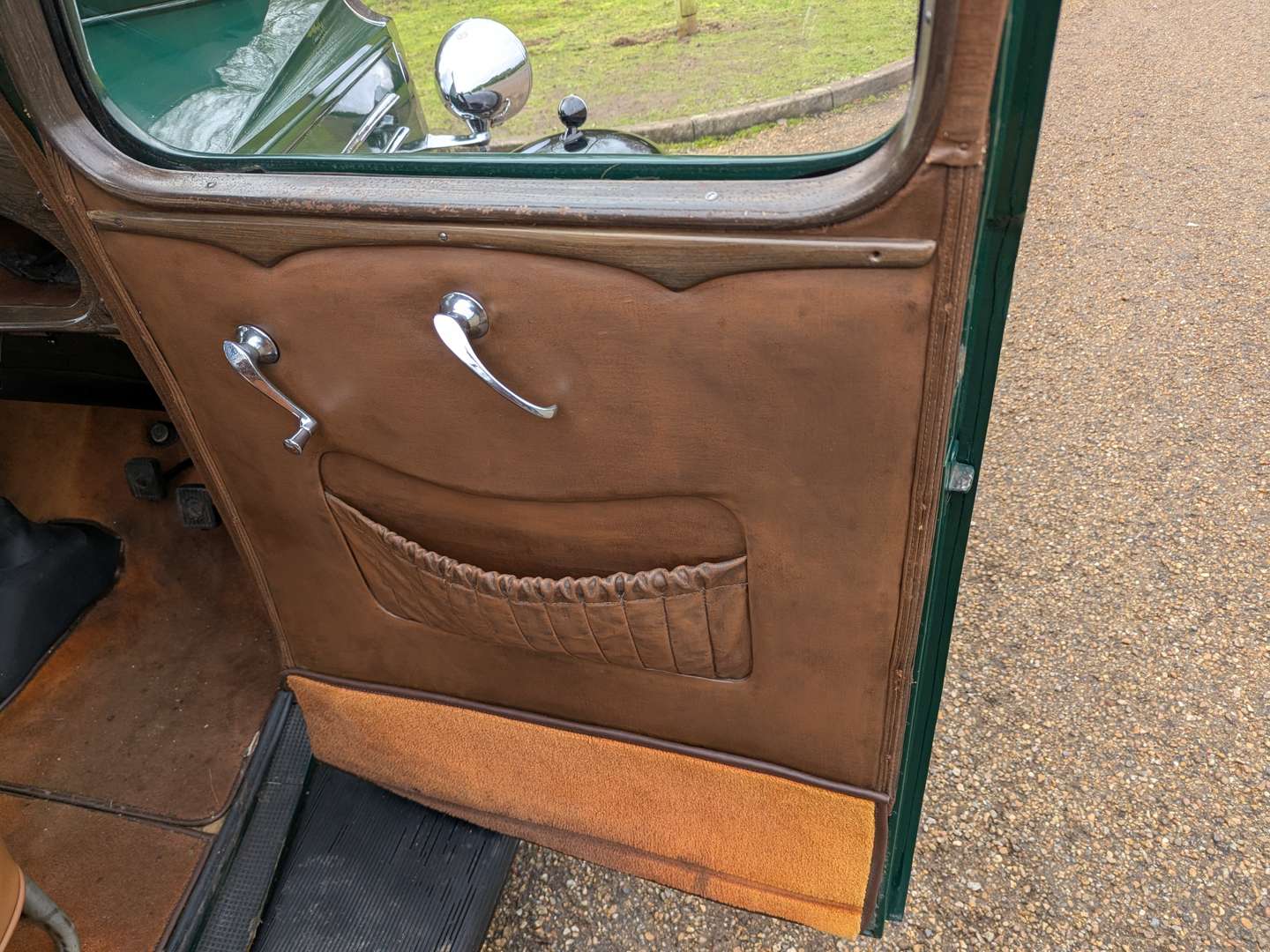 <p>1935 VAUXHALL 12DY</p>