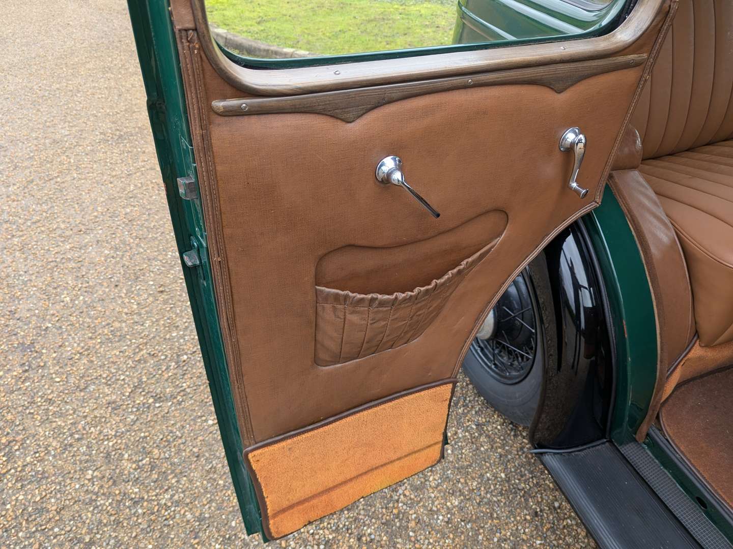 <p>1935 VAUXHALL 12DY</p>