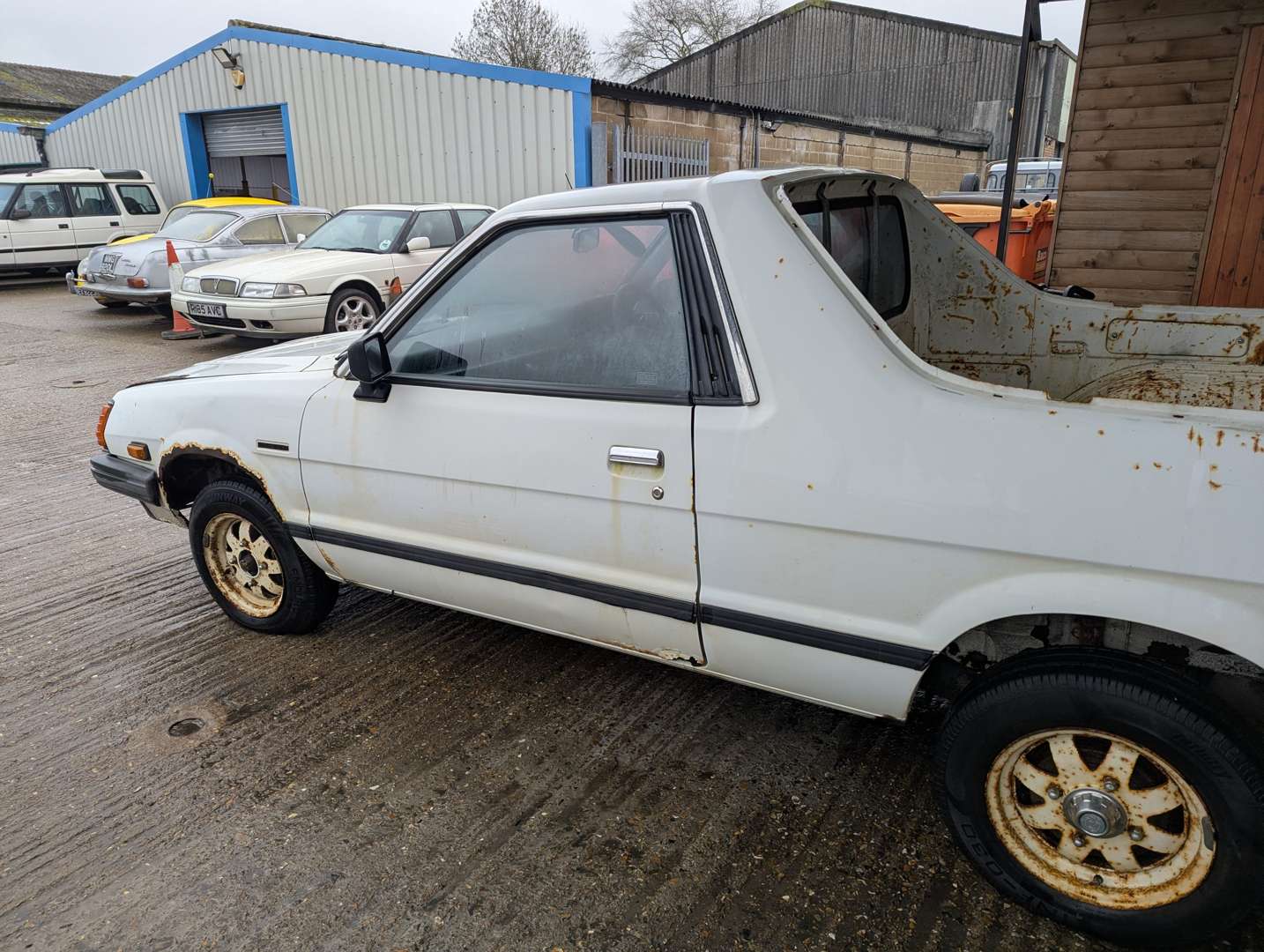 <p>1994 SUBARU 284 4WD PICK-UP</p>