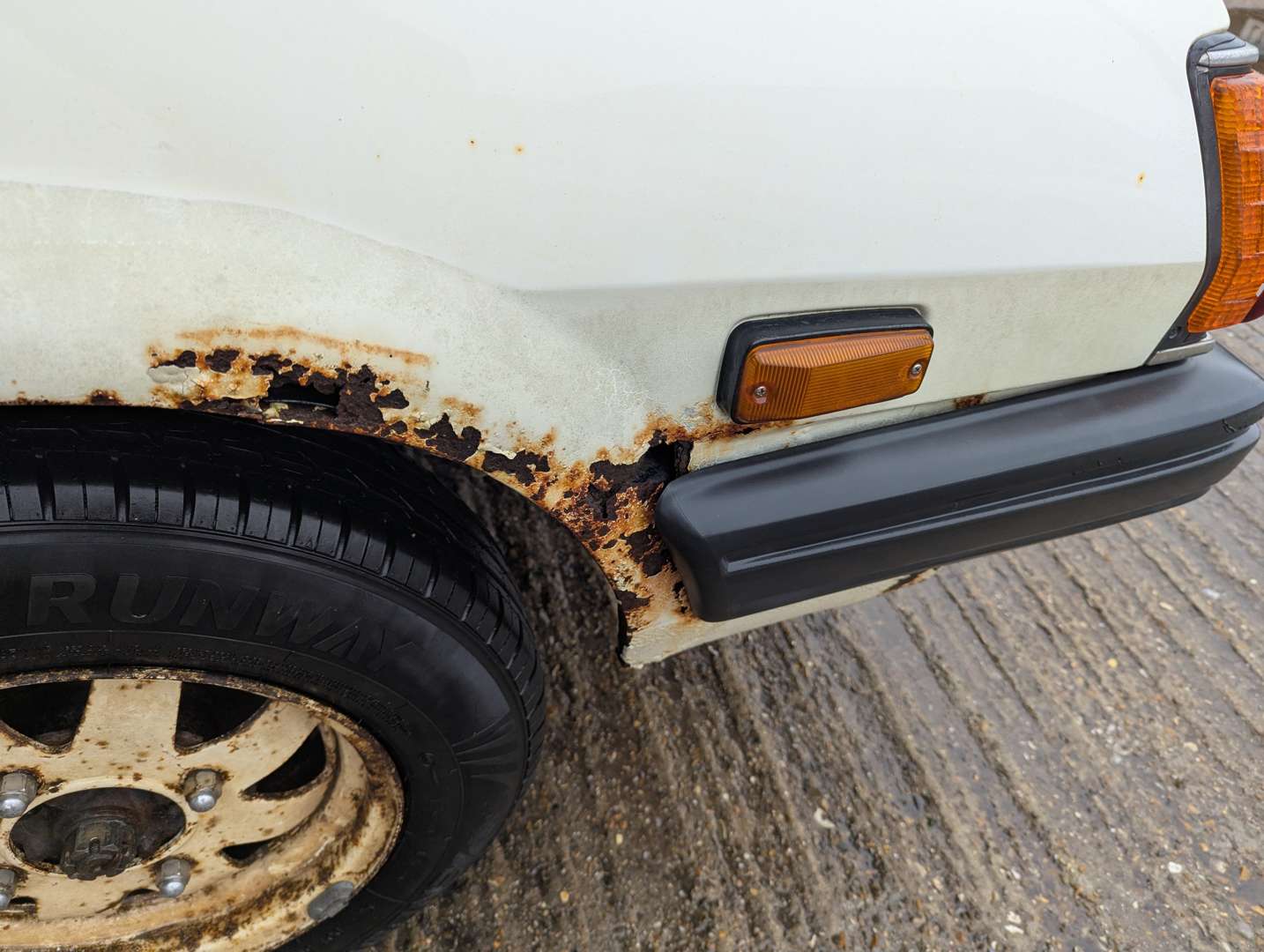 <p>1994 SUBARU 284 4WD PICK-UP</p>