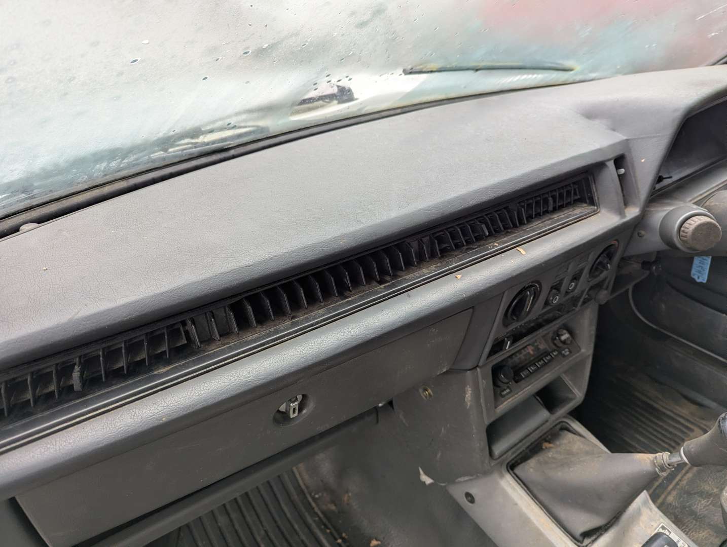 <p>1994 SUBARU 284 4WD PICK-UP</p>