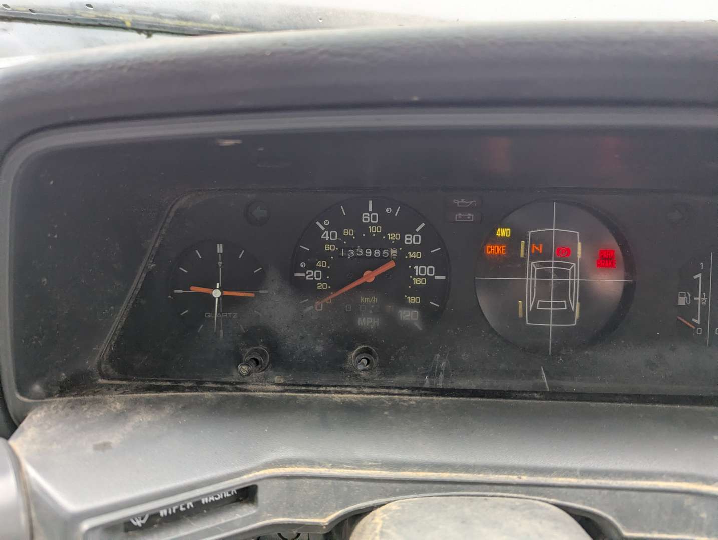 <p>1994 SUBARU 284 4WD PICK-UP</p>