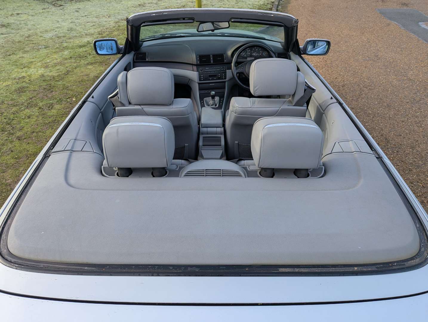 <p>2003 BMW 318CI E46 SPORT CONVERTIBLE</p>