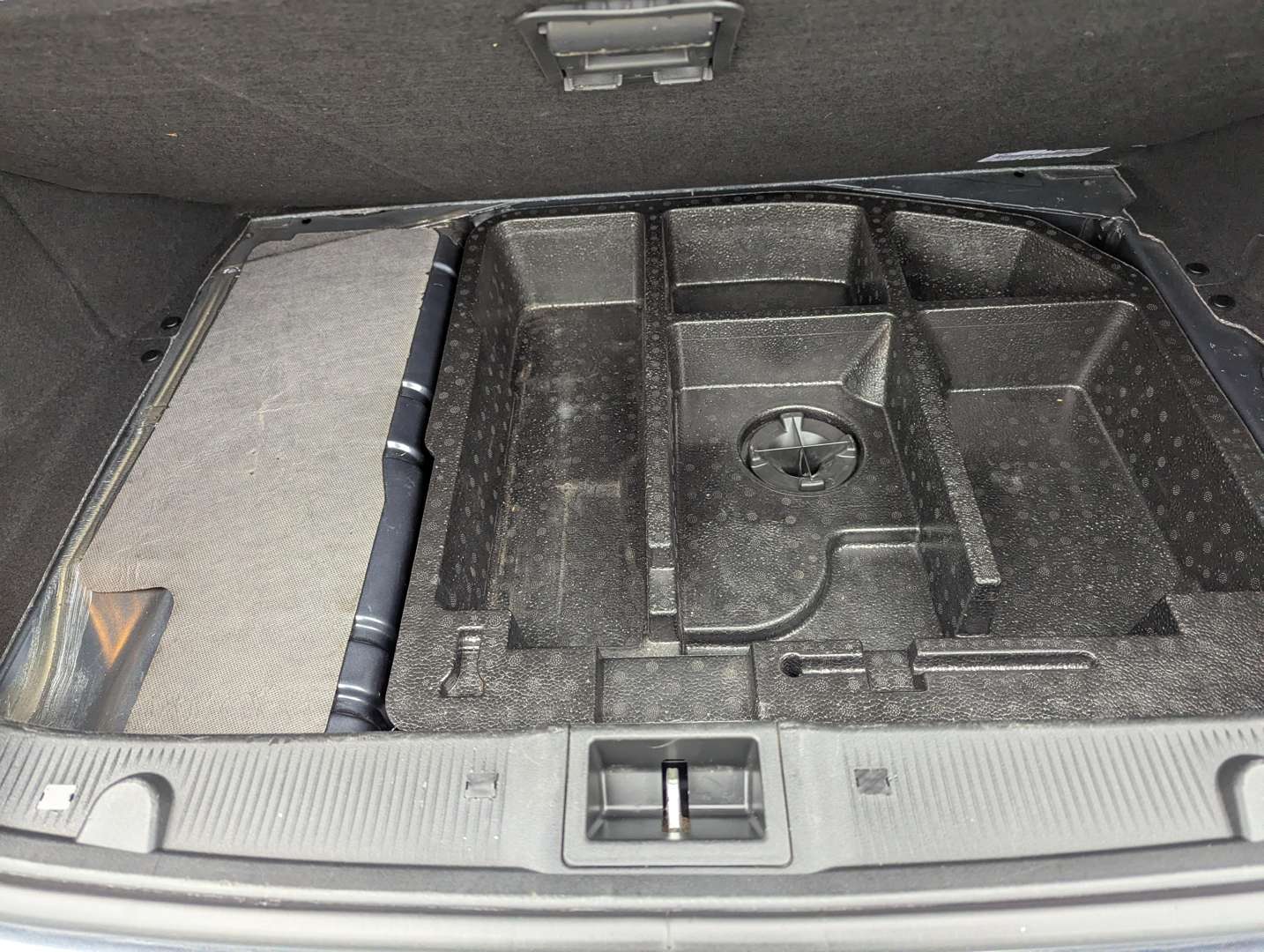 <p>2008 MERCEDES CLK 200K ELEGANCE CONVERTIBLE AUTO</p>