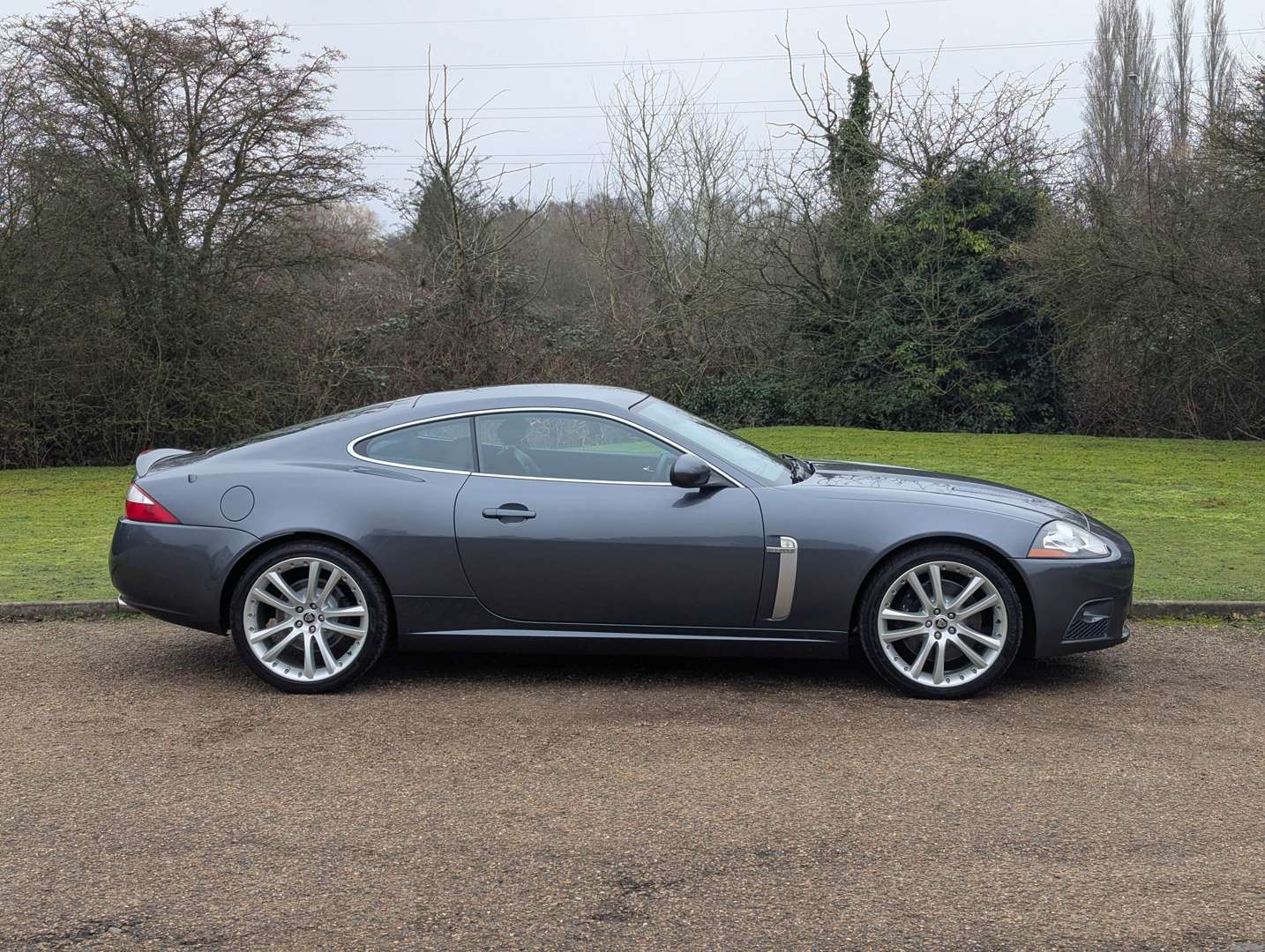 <p>2006 JAGUAR XKR 4.2 COUPE - 17,615 MILES FORM NEW</p>