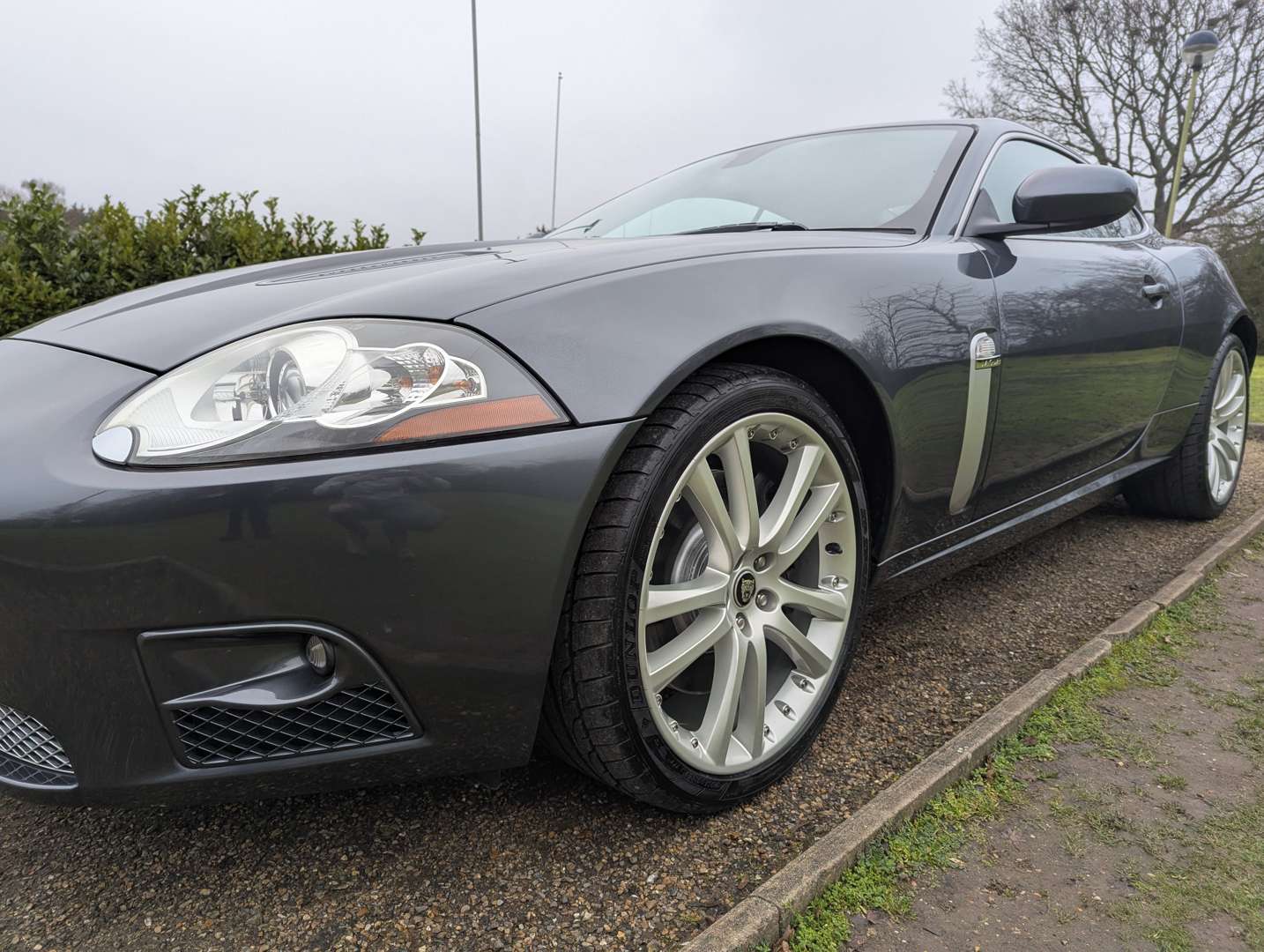 <p>2006 JAGUAR XKR 4.2 COUPE - 17,615 MILES FORM NEW</p>