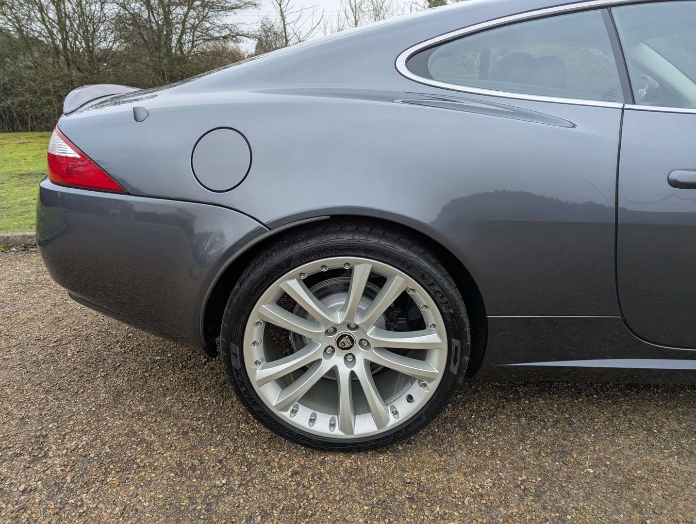 <p>2006 JAGUAR XKR 4.2 COUPE - 17,615 MILES FORM NEW</p>