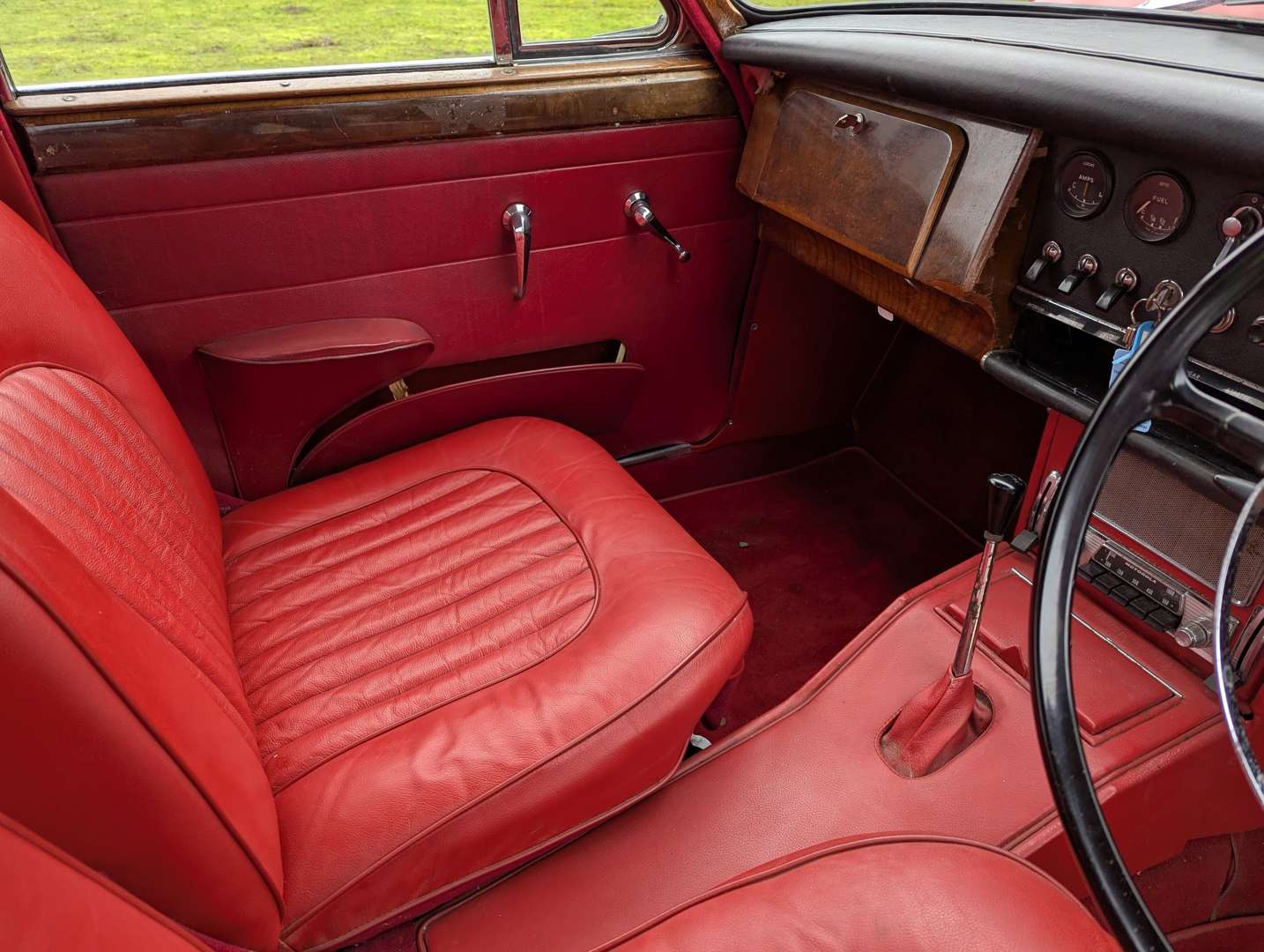 <p>1964 JAGUAR MKII 3.8</p>