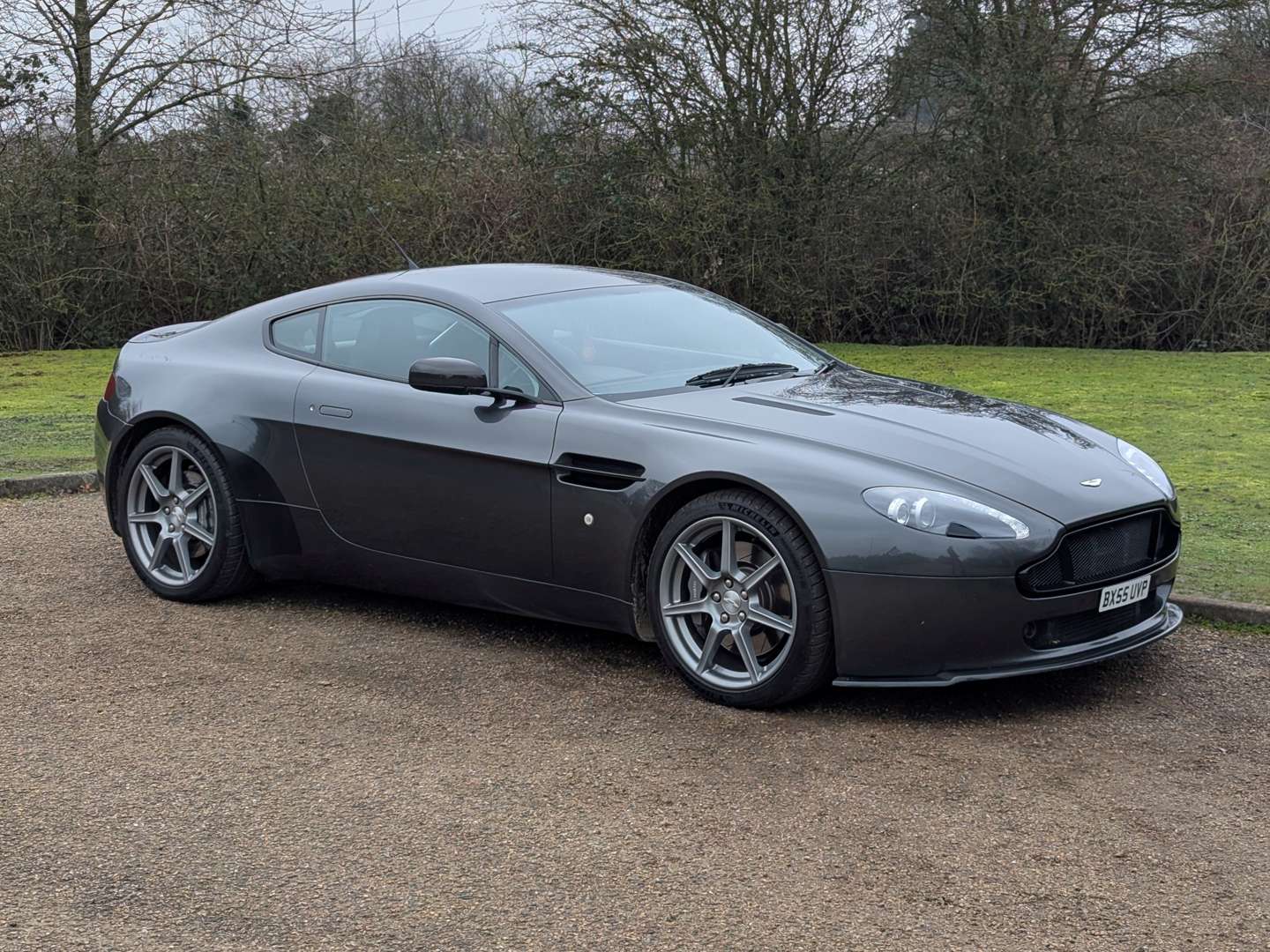 <p>2005 ASTON MARTIN VANTAGE V8</p>