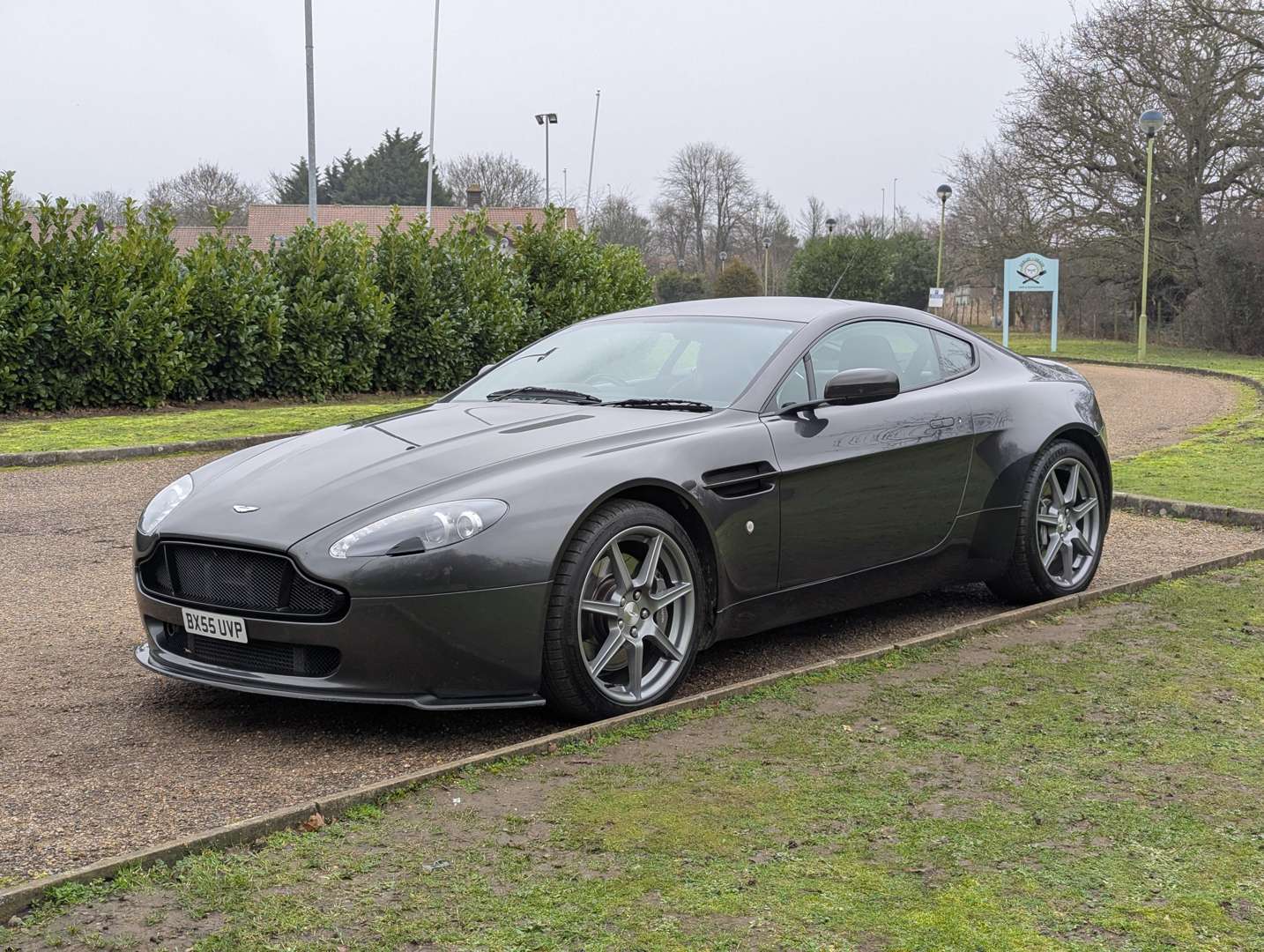 <p>2005 ASTON MARTIN VANTAGE V8</p>