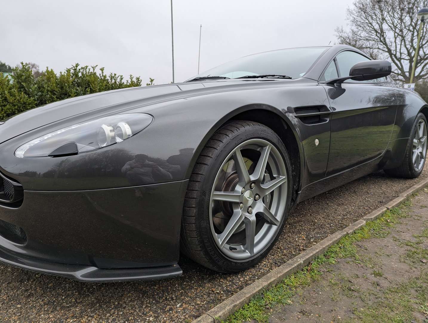 <p>2005 ASTON MARTIN VANTAGE V8</p>