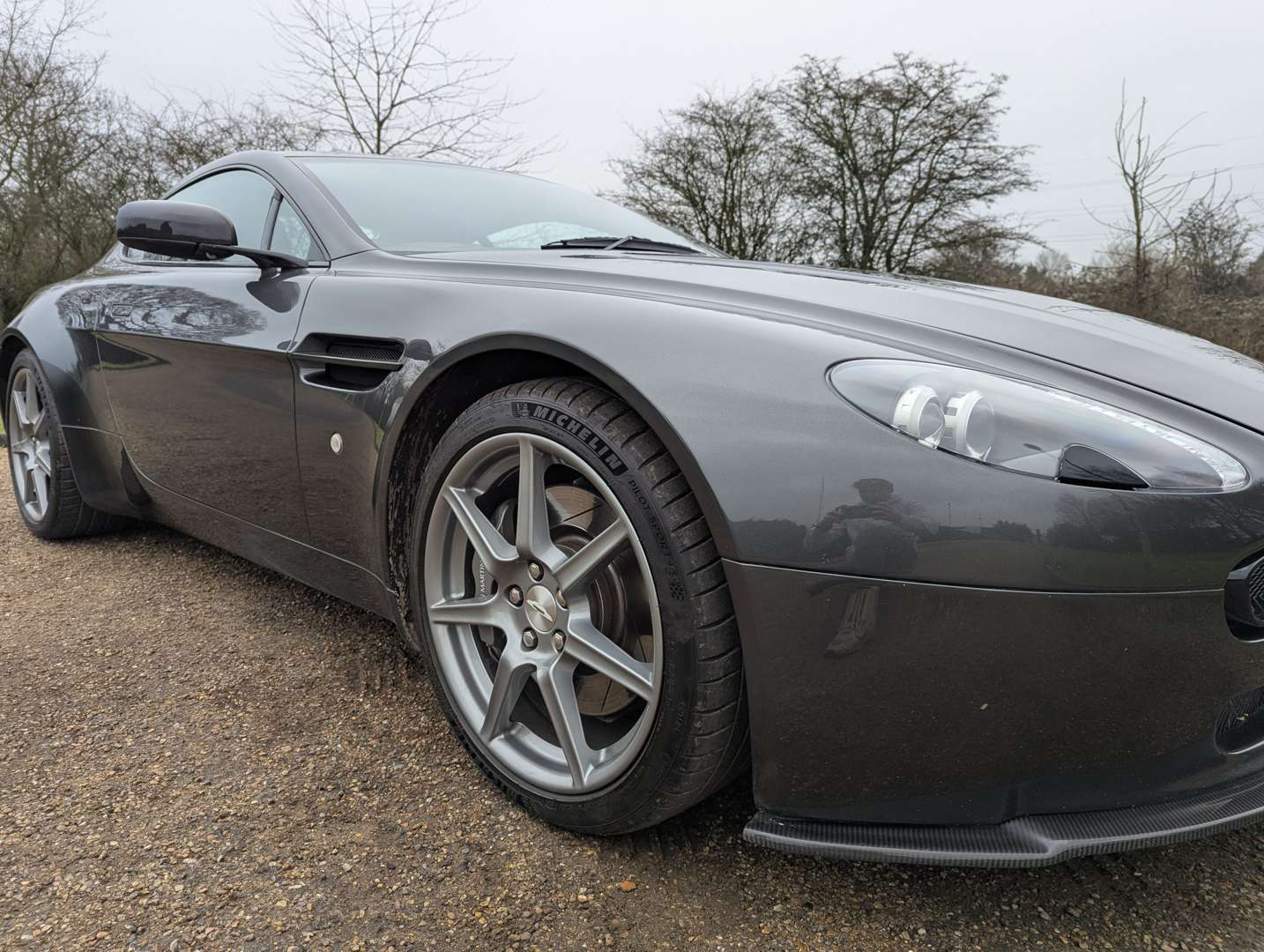 <p>2005 ASTON MARTIN VANTAGE V8</p>