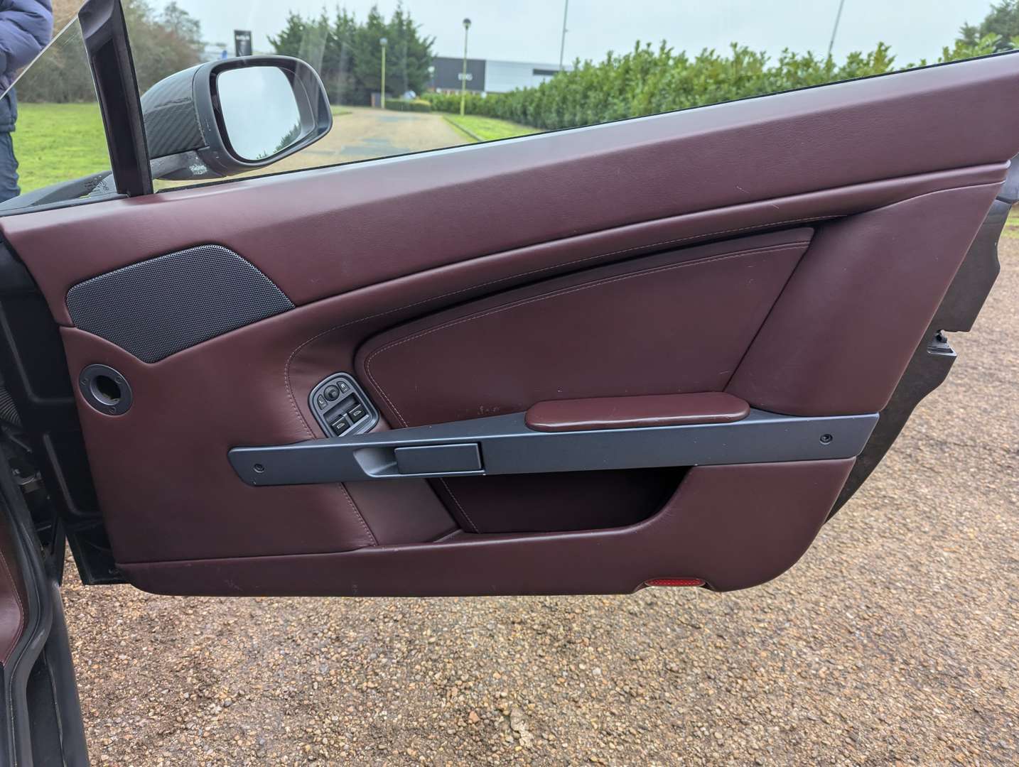 <p>2005 ASTON MARTIN VANTAGE V8</p>