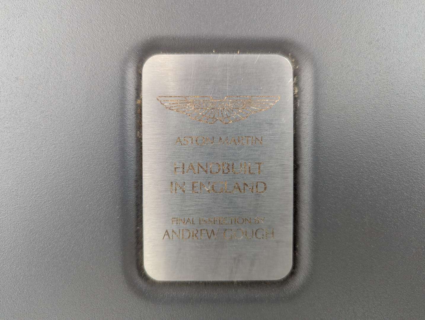 <p>2005 ASTON MARTIN VANTAGE V8</p>