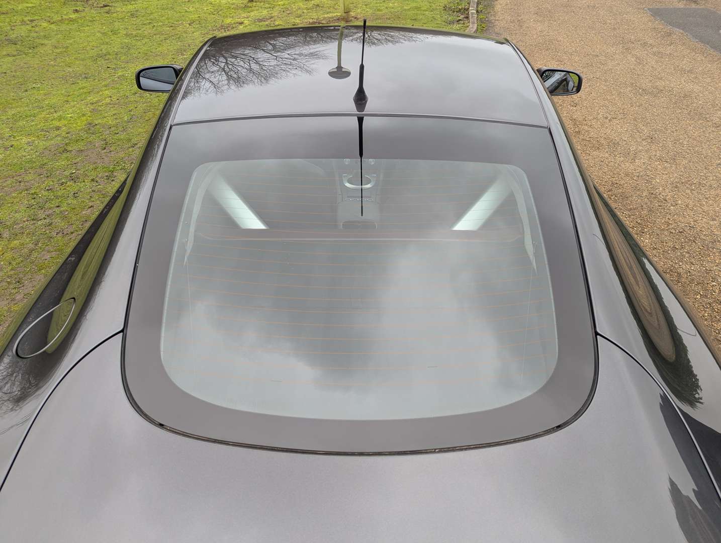 <p>2005 ASTON MARTIN VANTAGE V8</p>