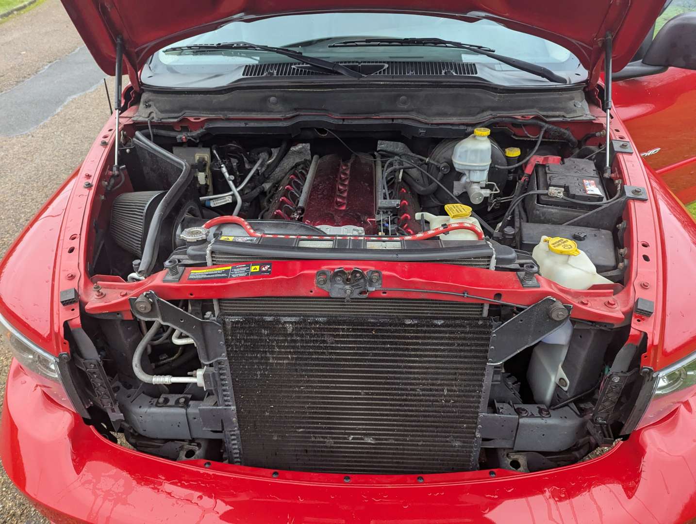 <p>2005 DODGE RAM SRT-10 LHD</p>