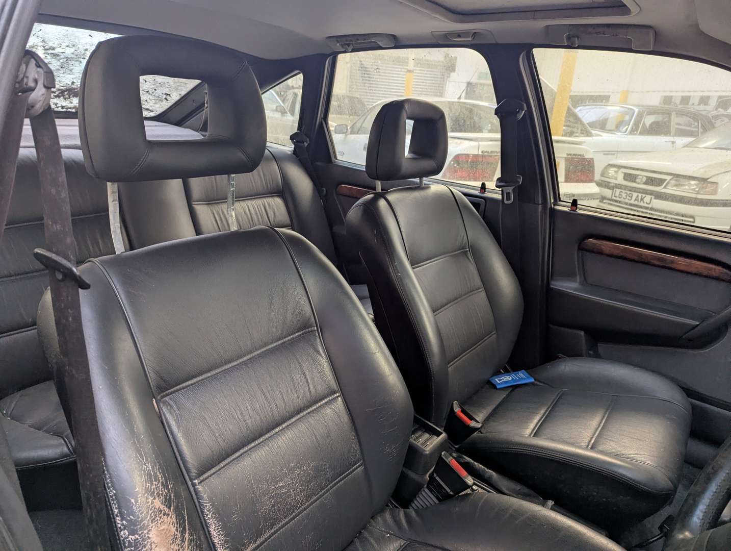 <p>1993 VAUXHALL CAVALIER DIPLOMAT AUTO</p>