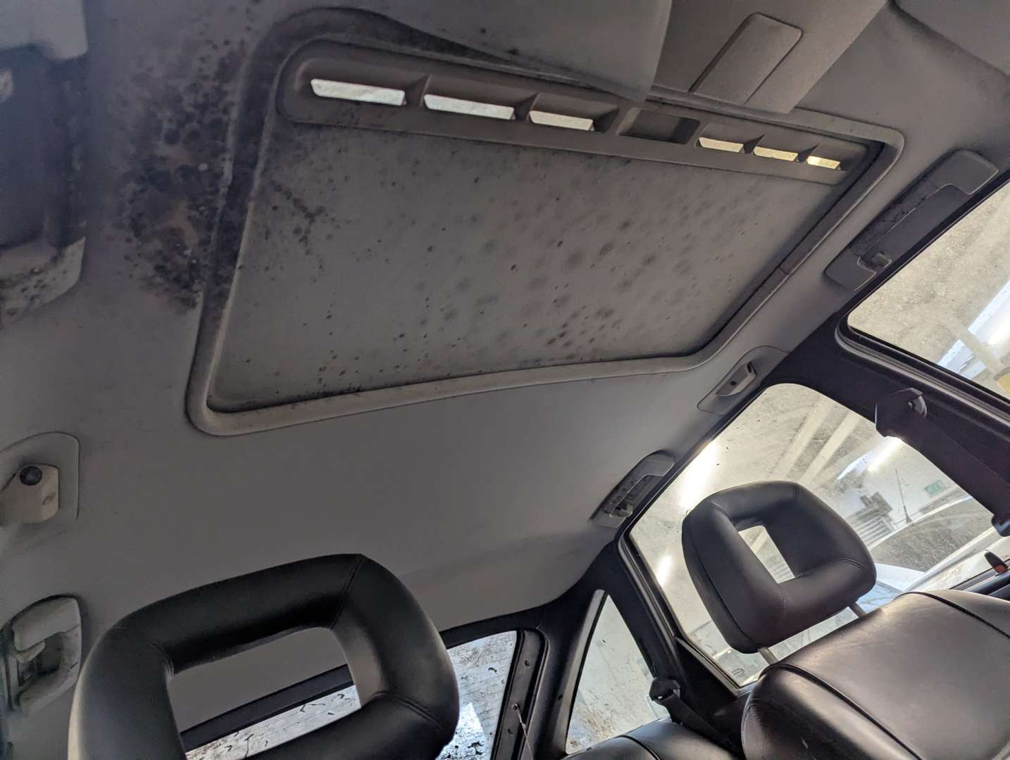 <p>1993 VAUXHALL CAVALIER DIPLOMAT AUTO</p>