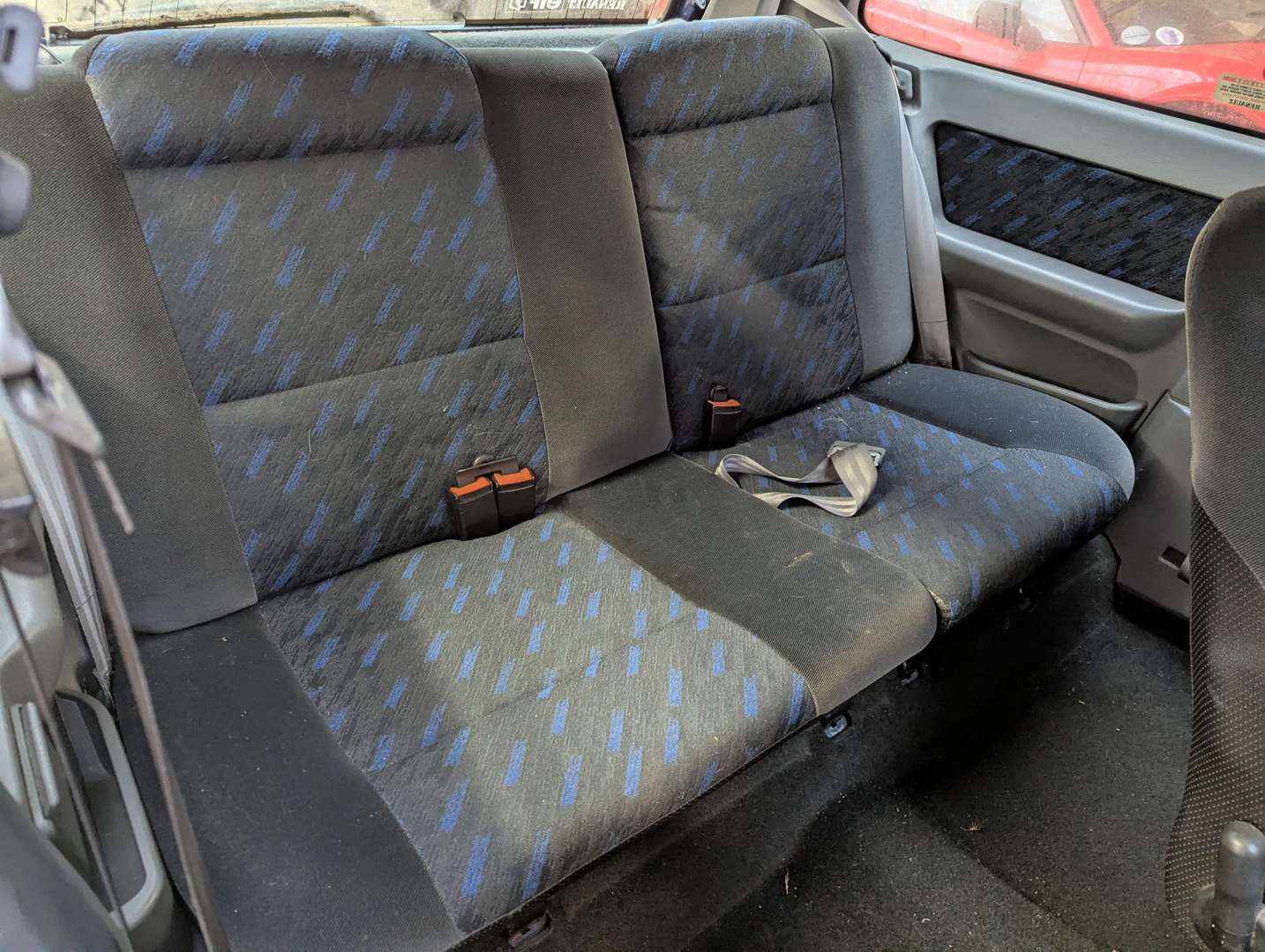 <p>1996 RENAULT CLIO RSI</p>