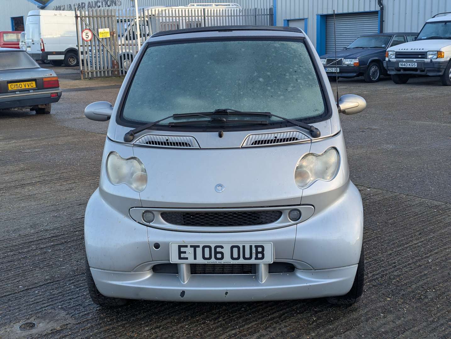 <p>2006 SMART FORTWO BRABUS 74 AUTO</p>