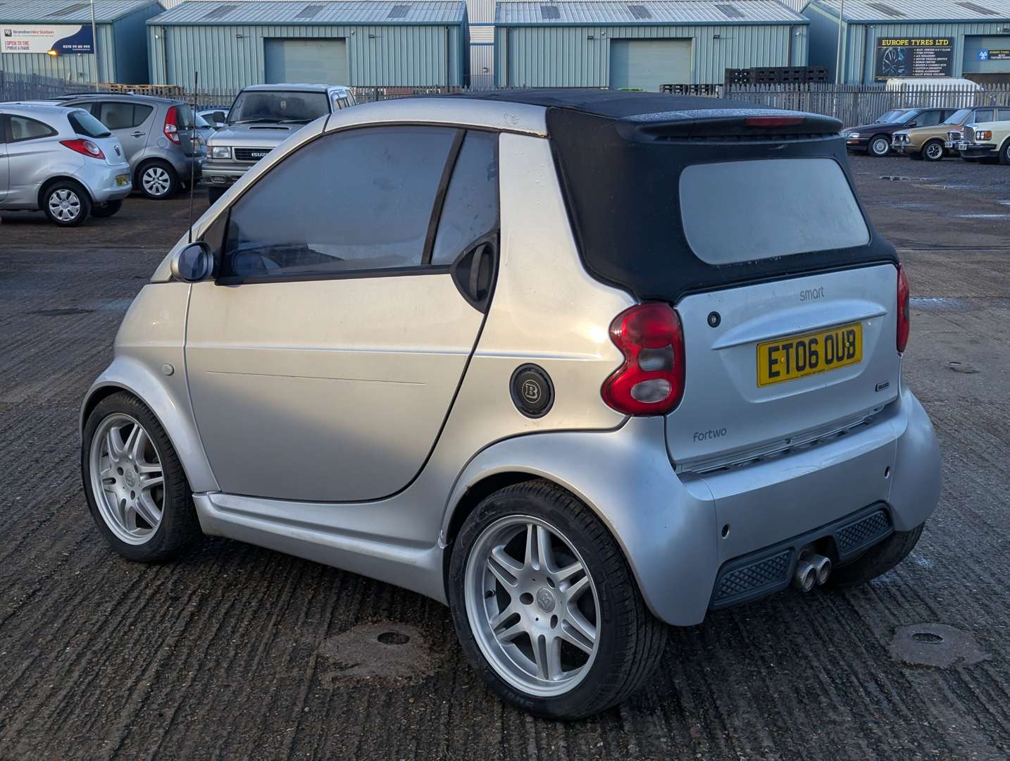 <p>2006 SMART FORTWO BRABUS 74 AUTO</p>