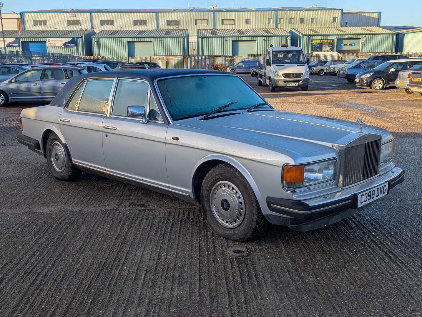 <p>1985 ROLLS ROYCE SILVER SPIRIT</p>