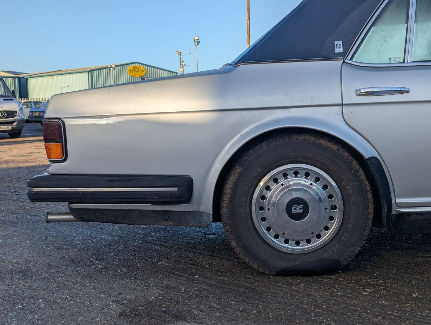 <p>1985 ROLLS ROYCE SILVER SPIRIT</p>