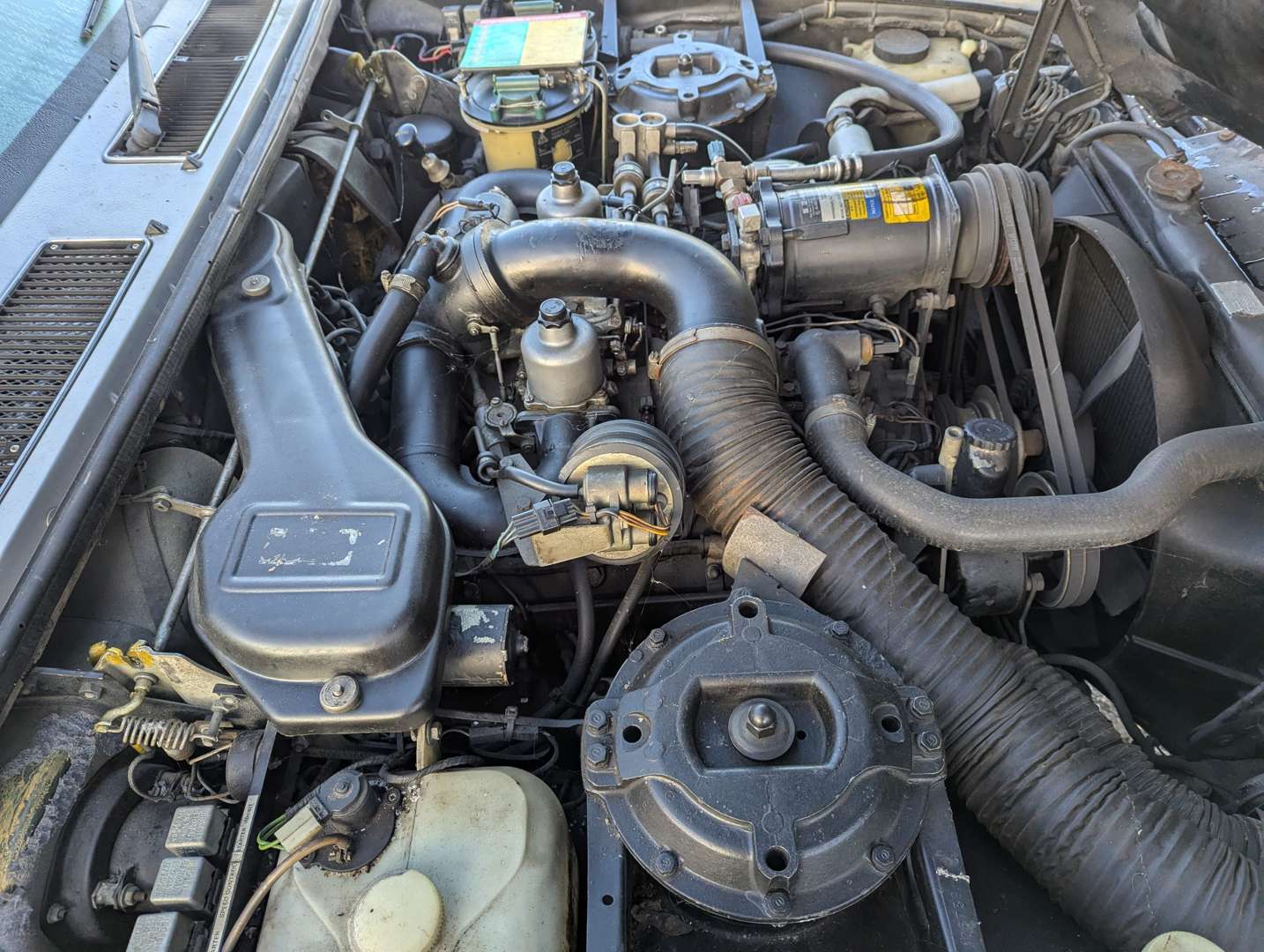 <p>1985 ROLLS ROYCE SILVER SPIRIT</p>