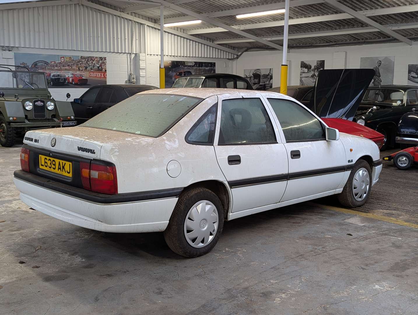 <p>1993 VAUXHALL CAVALIER GLS AUTO</p>