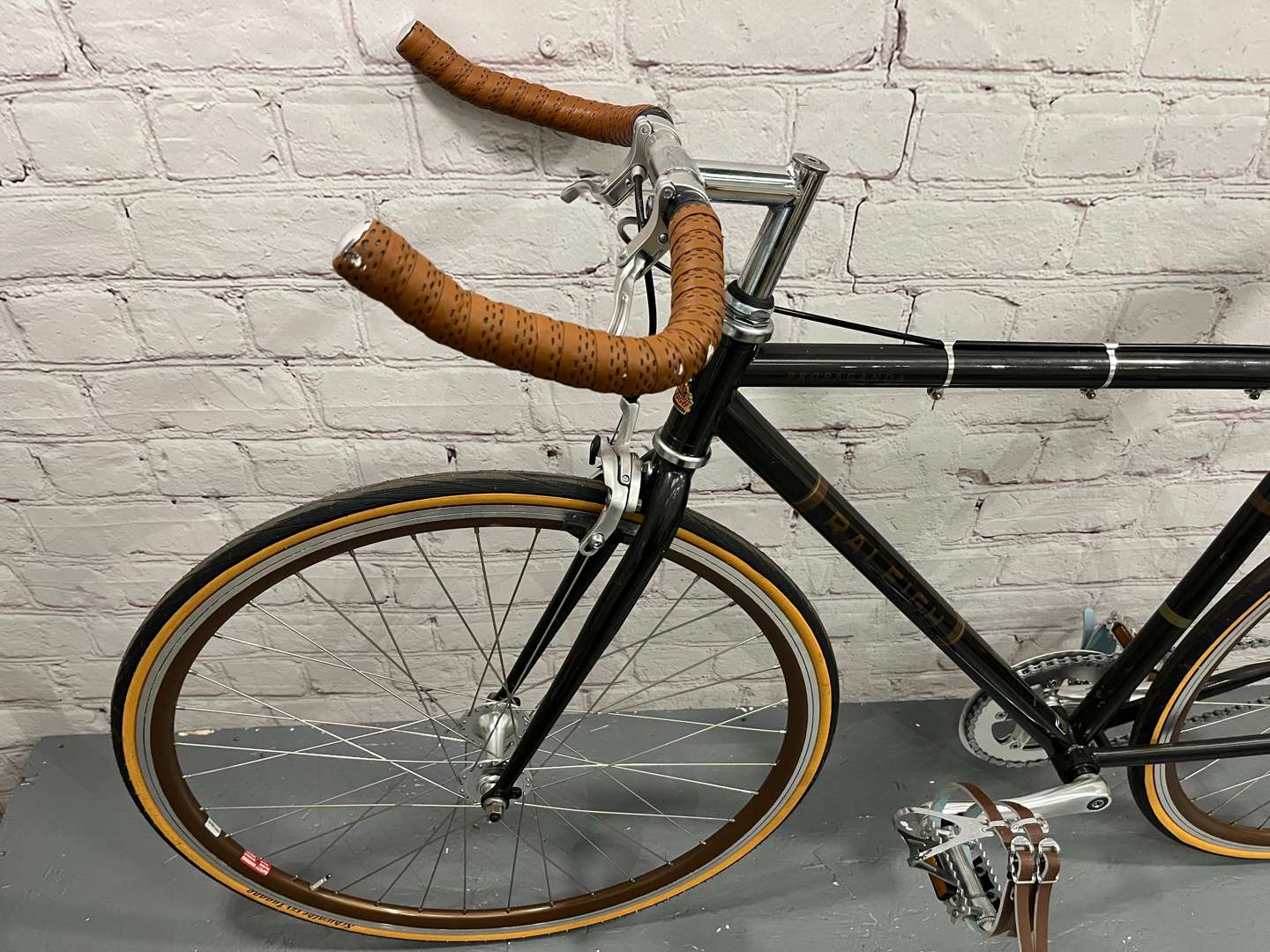 <p>Raleigh “Propaganda” Single Speed Hybrid Bike</p>