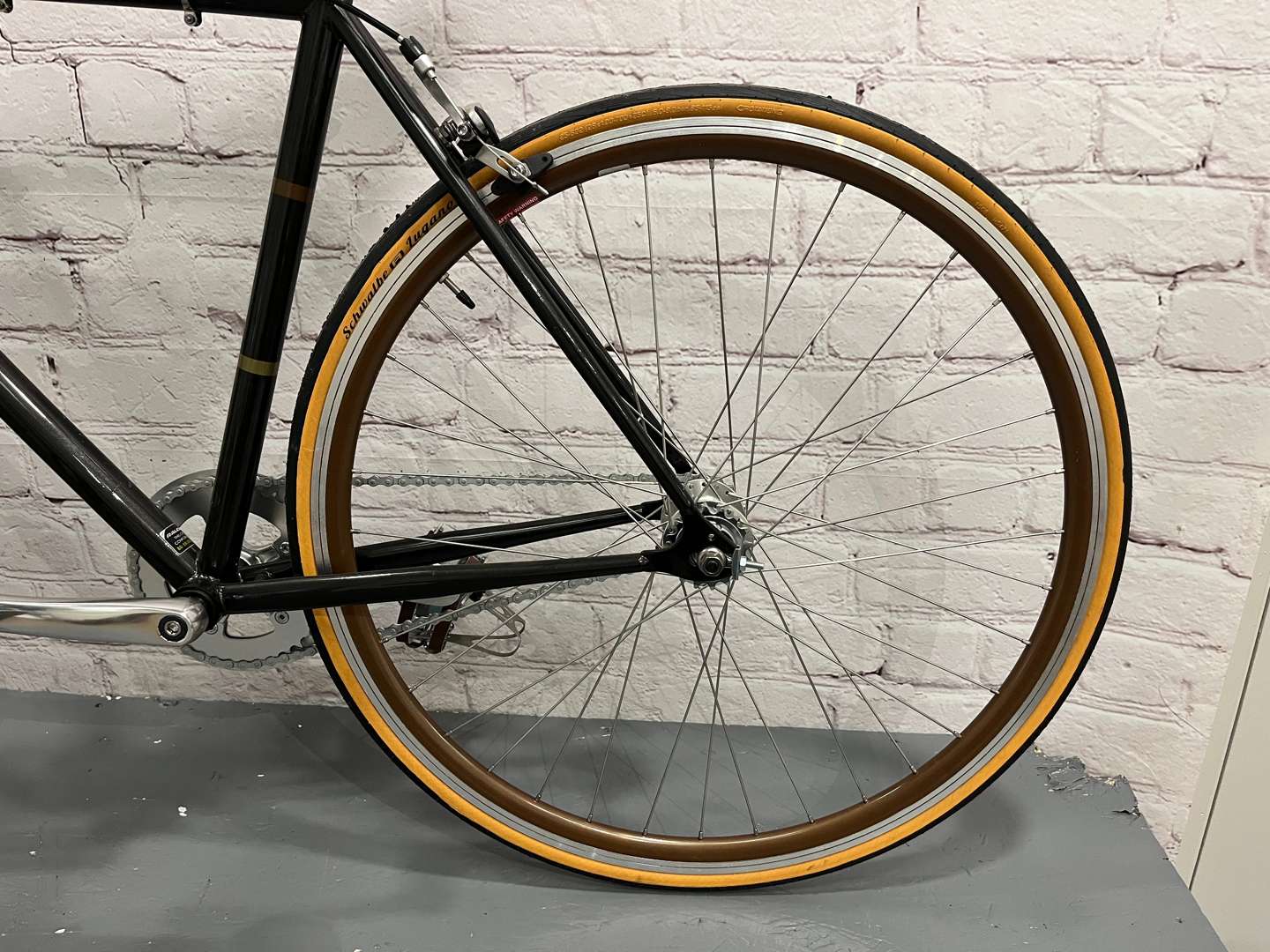 <p>Raleigh “Propaganda” Single Speed Hybrid Bike</p>