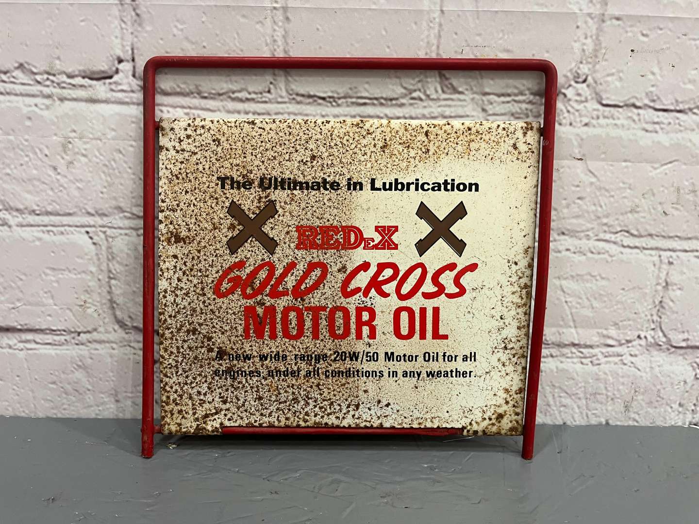 <p>Redex Gold Cross Motor Oil Tin Sign&nbsp;</p>