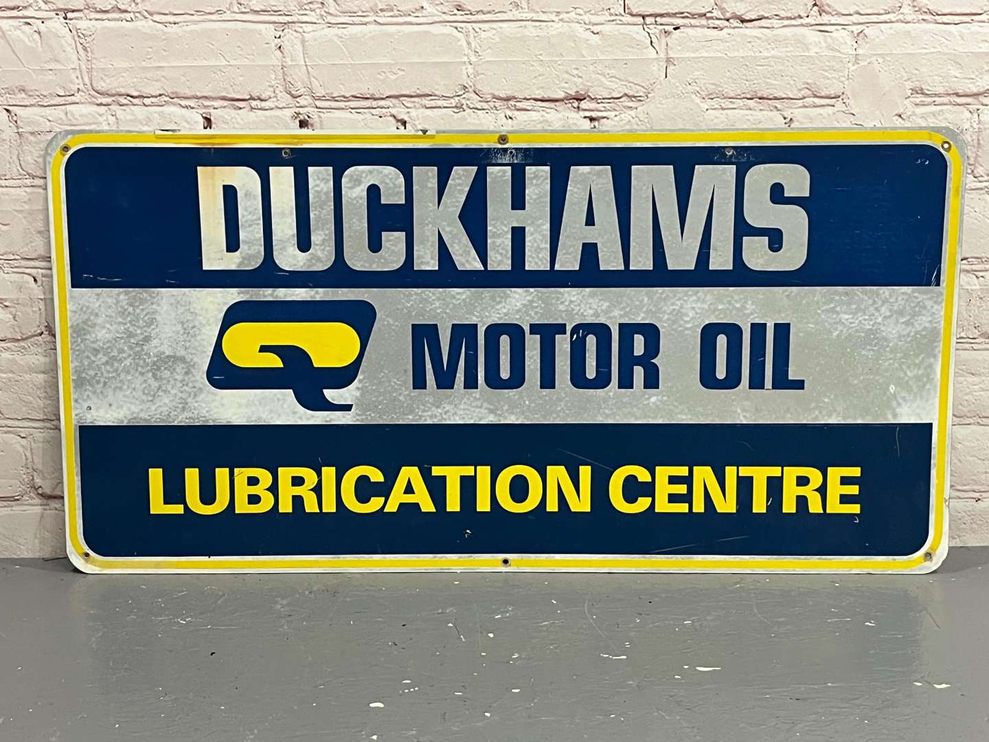 <p>Duckhams Motor Oil Lubrication Centre Aluminium Sign</p>