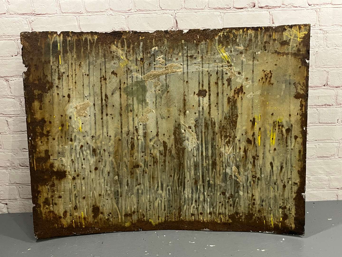 <p>Jermyn & Perry of Kings Lynn By Royal Appointment Enamel Sign&nbsp;</p>