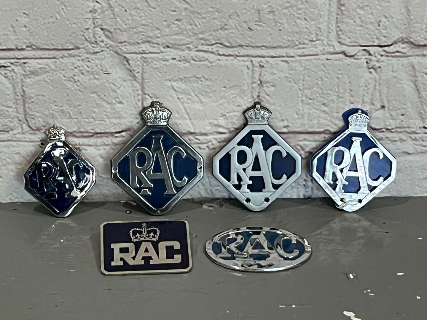 <p>Six Commercial and Private RAC Badges</p>